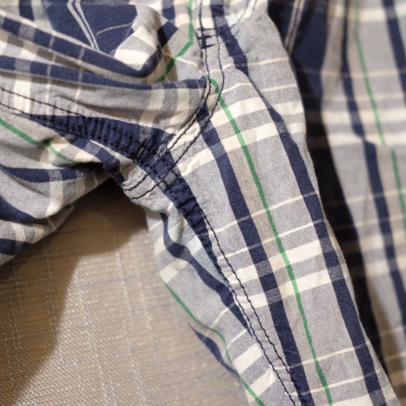 Levi's Levi's Cargo Shorts 100% Cotton Plaid Mens W36 Cargo Pocket Casual Size US 37 - 5 Thumbnail