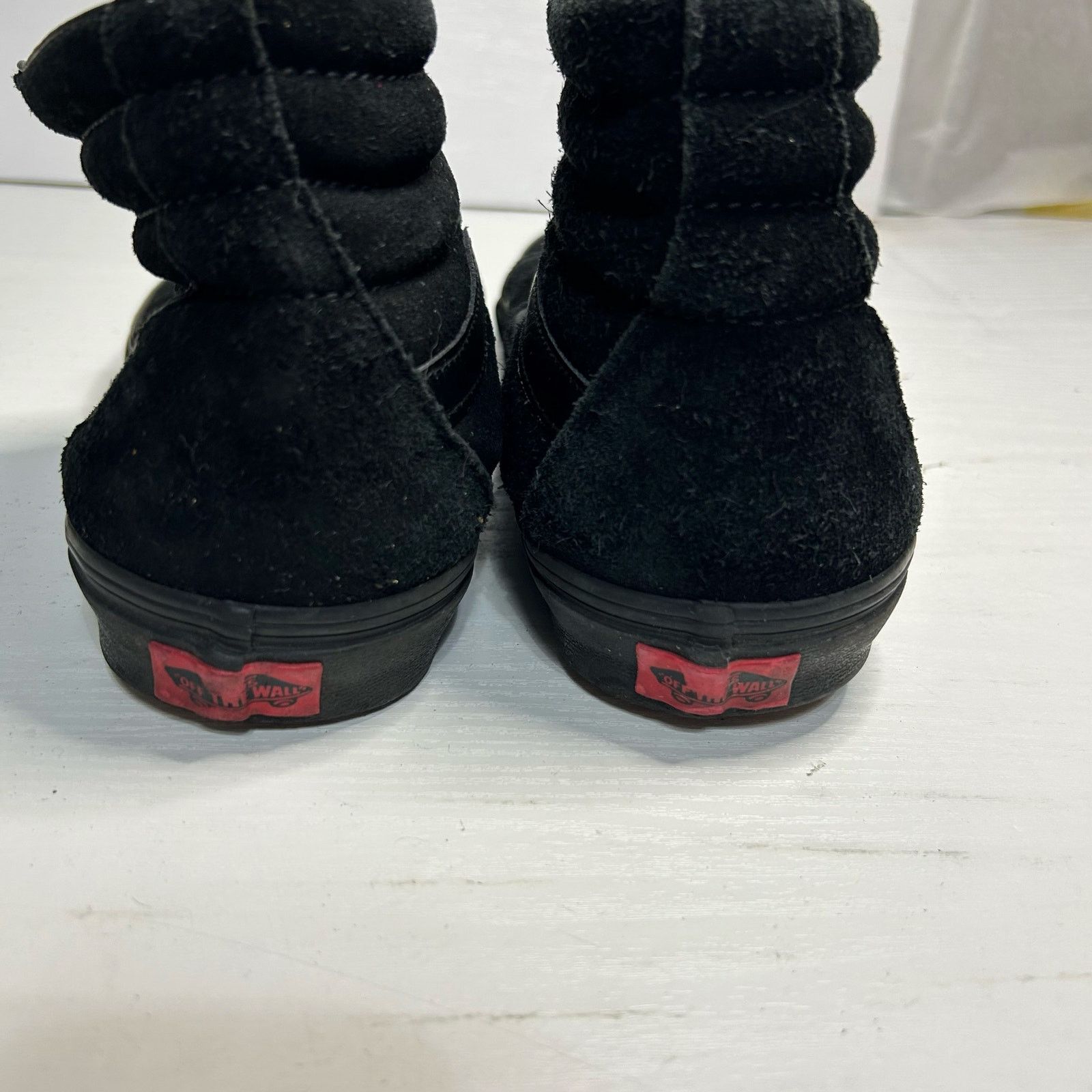 Vans Vans Sk8-Hi Black Suede High Tops Men’s 8 Women’s 9.5 Size US 8 / EU 41 - 14 Thumbnail