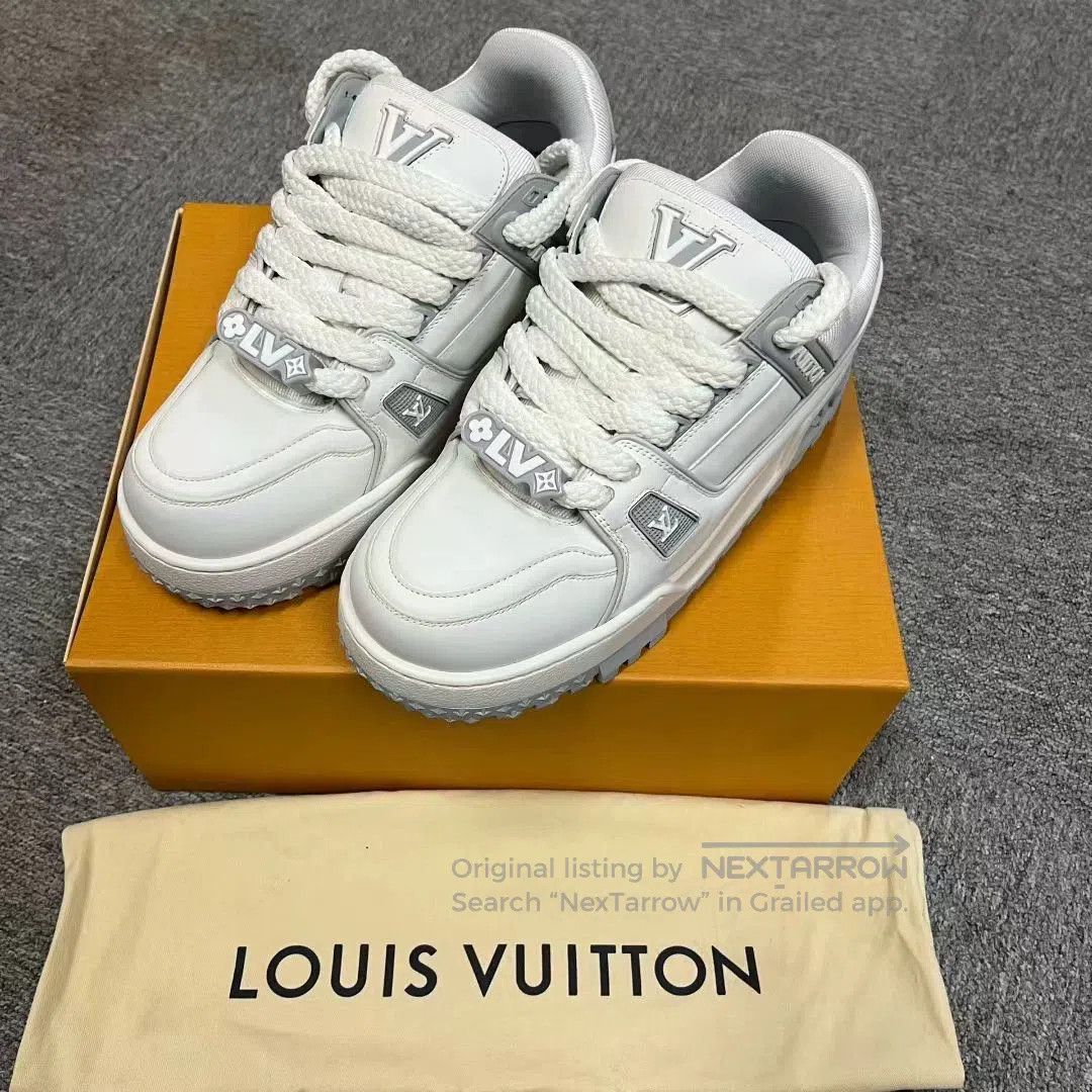 Louis Vuitton Louis Vuitton White Lowtop Leather Sneakers. Size US 7.5 / EU 40-41 - 3 Thumbnail