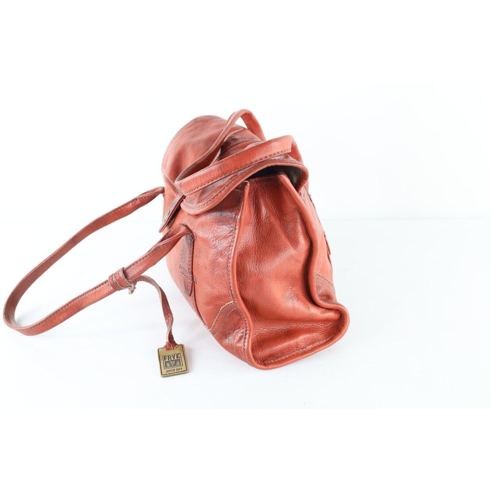 Frye Frye Distressed Italian Leather Boho Chic Shoulder Bag Size ONE SIZE - 4 Thumbnail