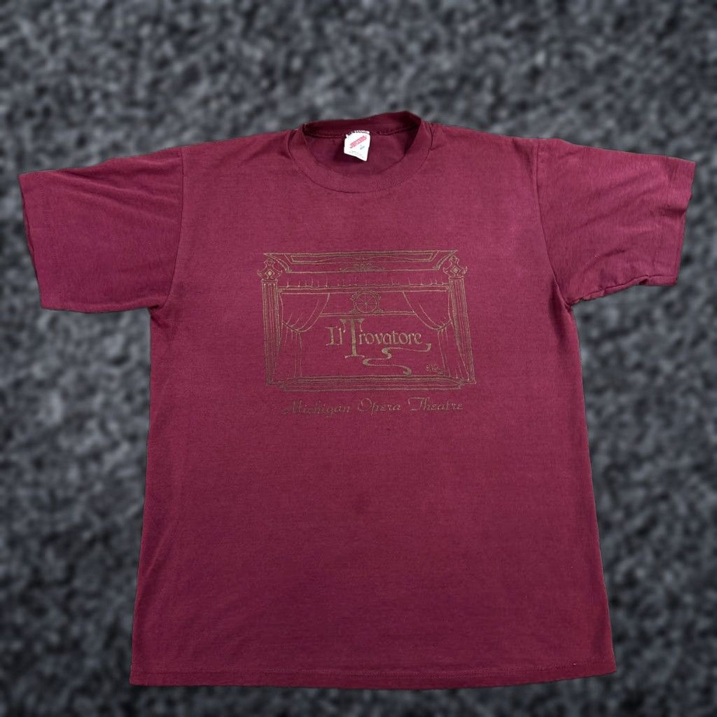 Jerzees VINTAGE Il Trovatore Shirt Mens L Red 90s Michigan Opera Theatre Jerzees T-Shirt Graphic Print 90s Mens Size US L / EU 52-54 / 3 - 1 Thumbnail