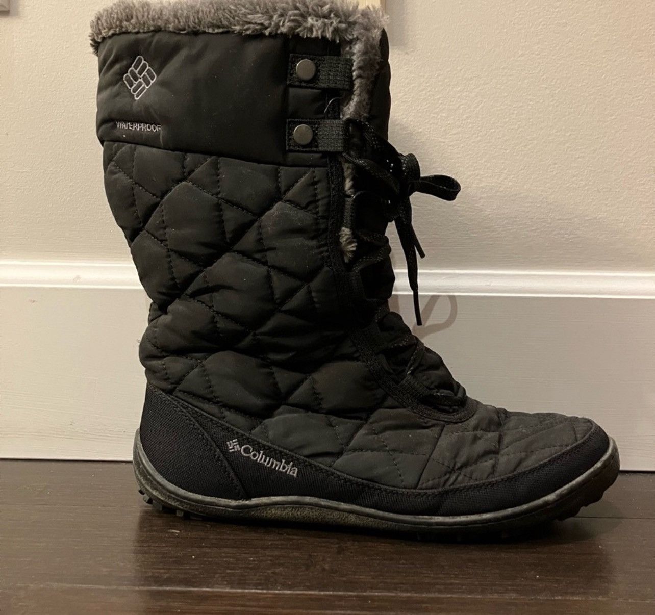 Columbia Columbia black winter boots. 200gram. Waterproof. EUC! Size US 9 / IT 39 - 1 Thumbnail