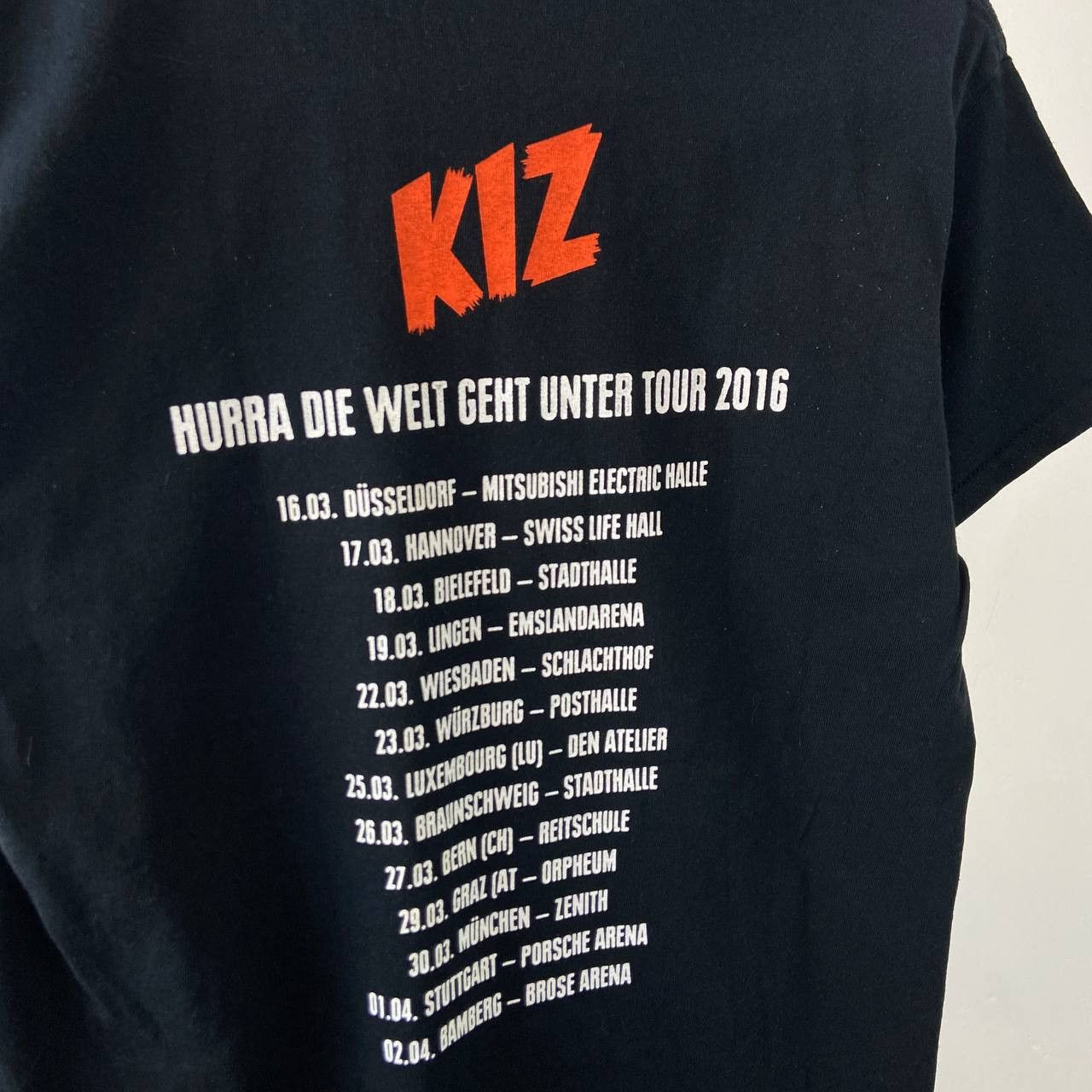 Band Tees KIZ Vintage Y2K Hip Hop Tour T-Shirt Size US S / EU 44-46 / 1 - 8 Thumbnail
