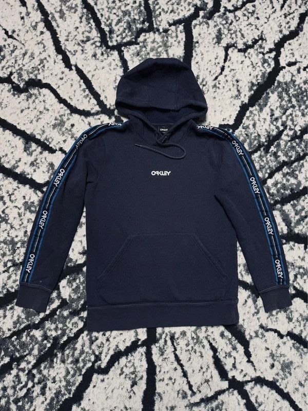 Oakley Vintage Oakley Logo Navy Blue Hoodie S Size US S / EU 44-46 / 1 - 1 Thumbnail
