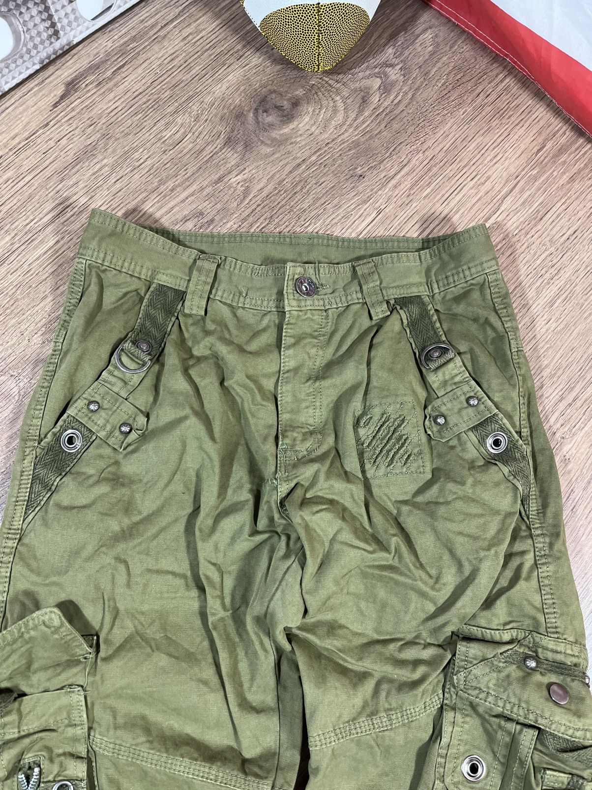 Japanese Brand Vintage Multi pocket Cargo Pants Size US 31 - 6 Thumbnail