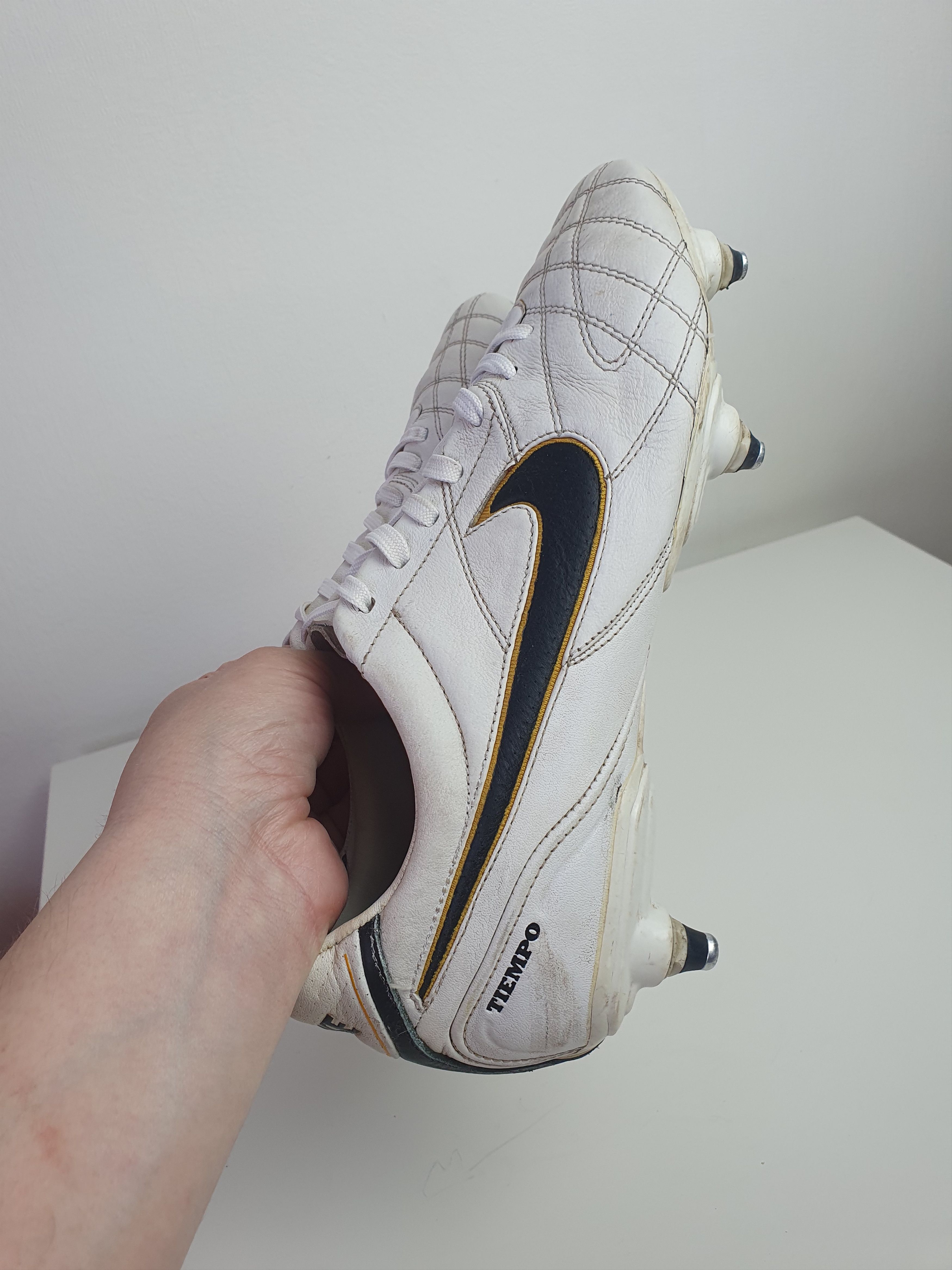 Nike Football Boots Rare Nike Tiempo Legend Size UK8 White Size US 9 / EU 42 - 1 Thumbnail