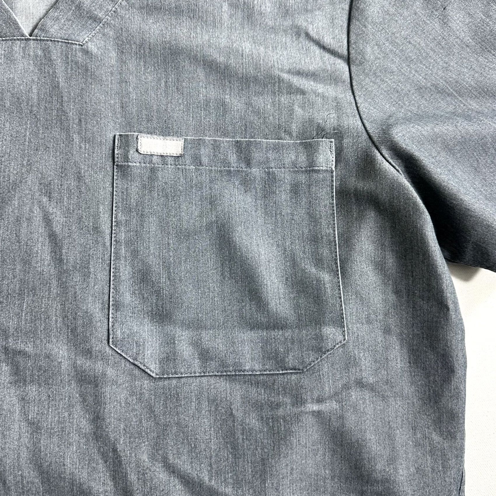 Vintage FIGS Catarina Hand Pockets Solid Gray Scrub Top Womens Size Medium Uniform Size M / US 6-8 / IT 42-44 - 3 Thumbnail