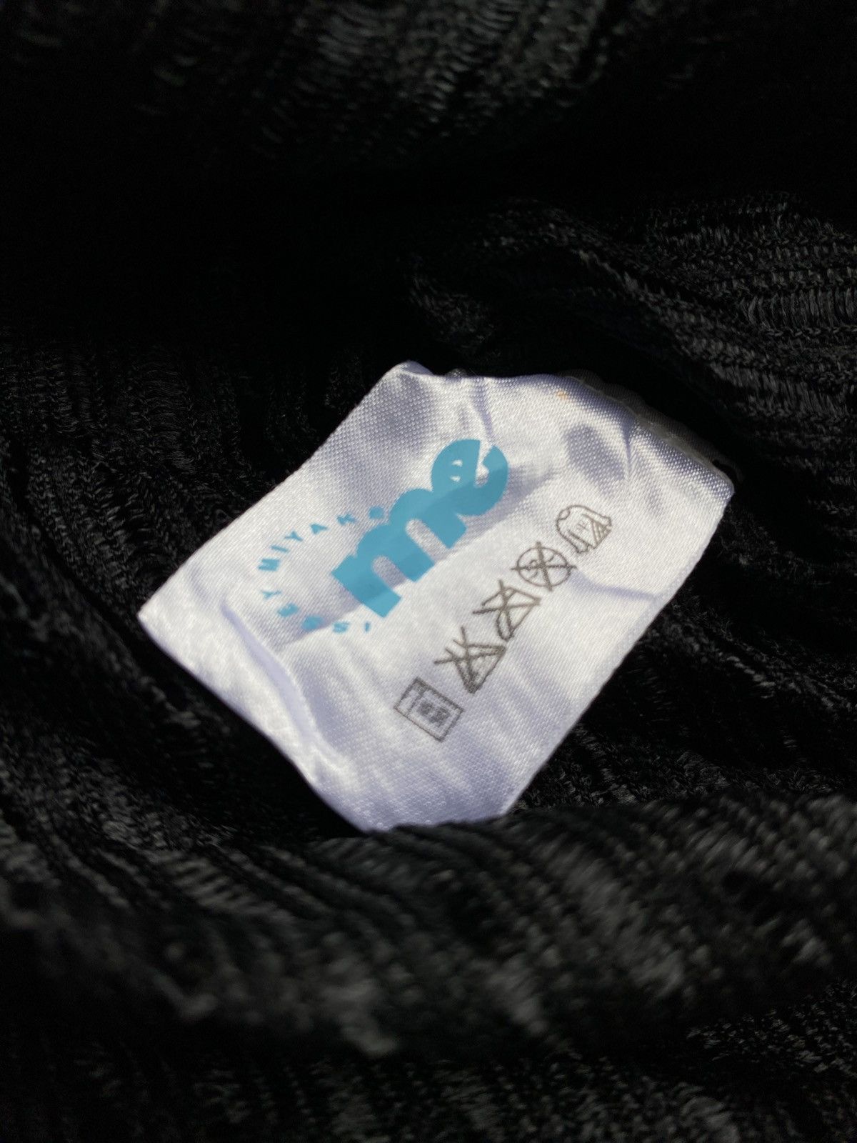 Pleats Please Issey Miyake Me Issey Miyake Pleated Sleeveless Top Black Size M / US 6-8 / IT 42-44 - 6 Thumbnail