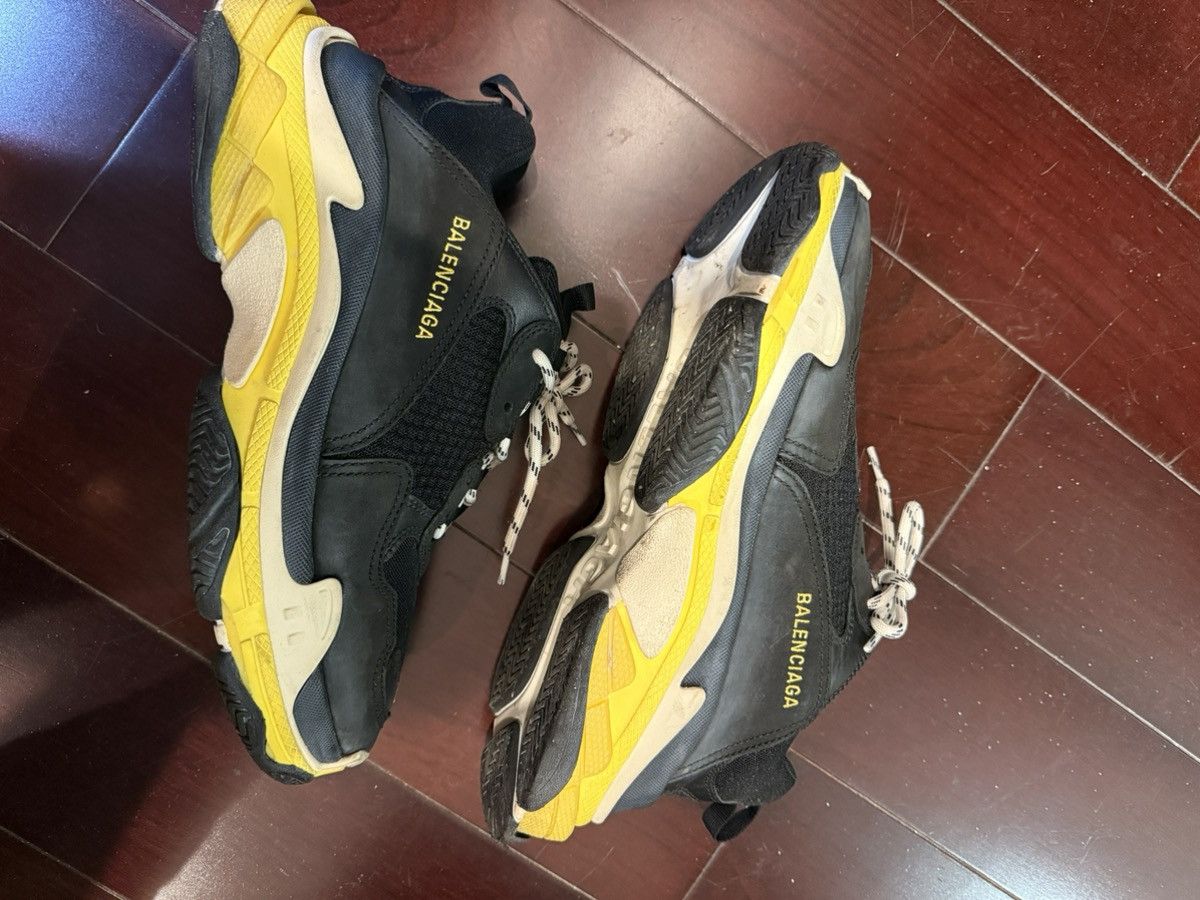 Balenciaga Balenciaga triple s black and yellow Size US 11 / EU 44 - 2 Thumbnail