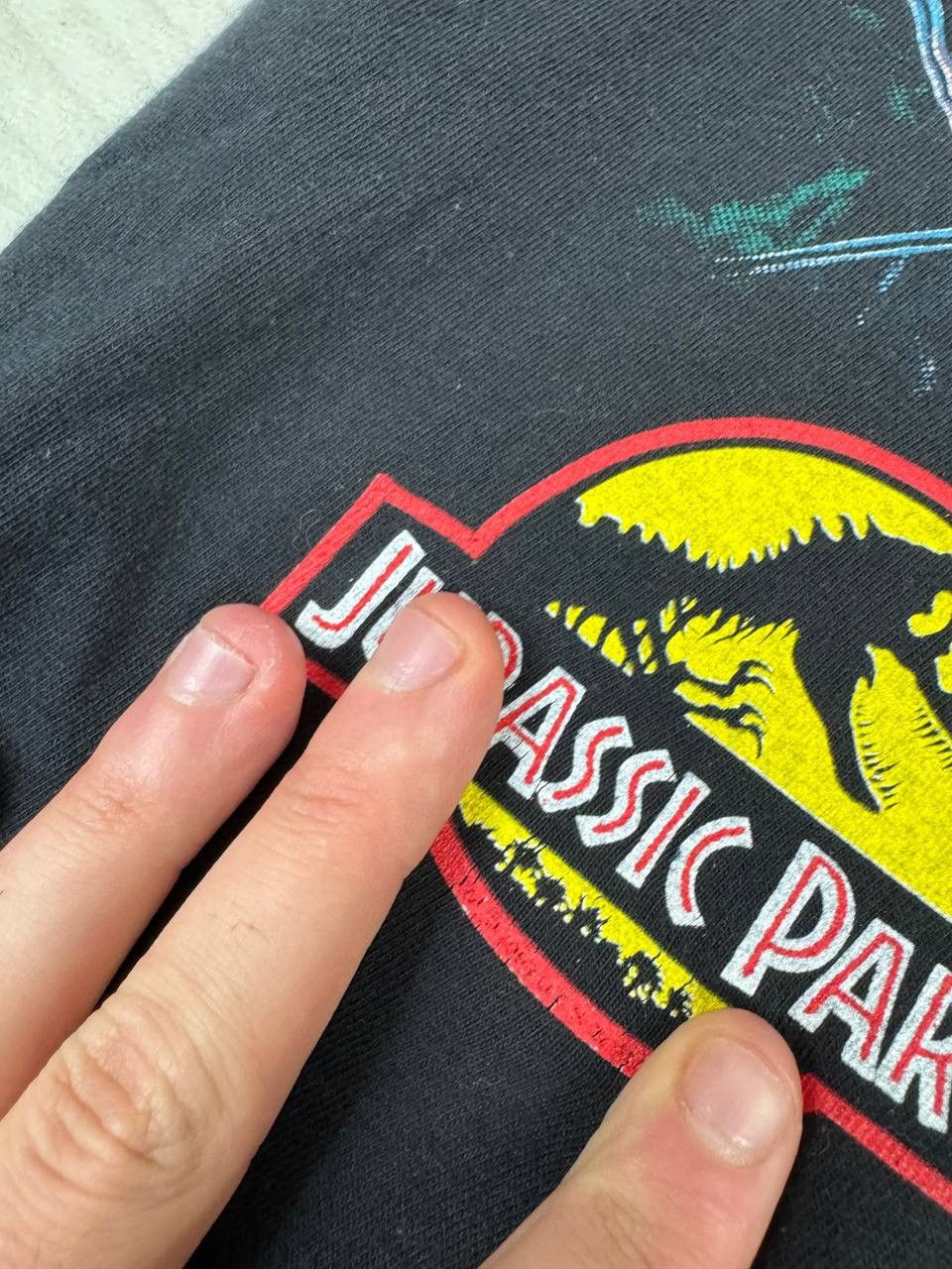 Vintage Vintage 1993 Jurassic Park Island Tour T-Shirt Size US S / EU 44-46 / 1 - 7 Thumbnail