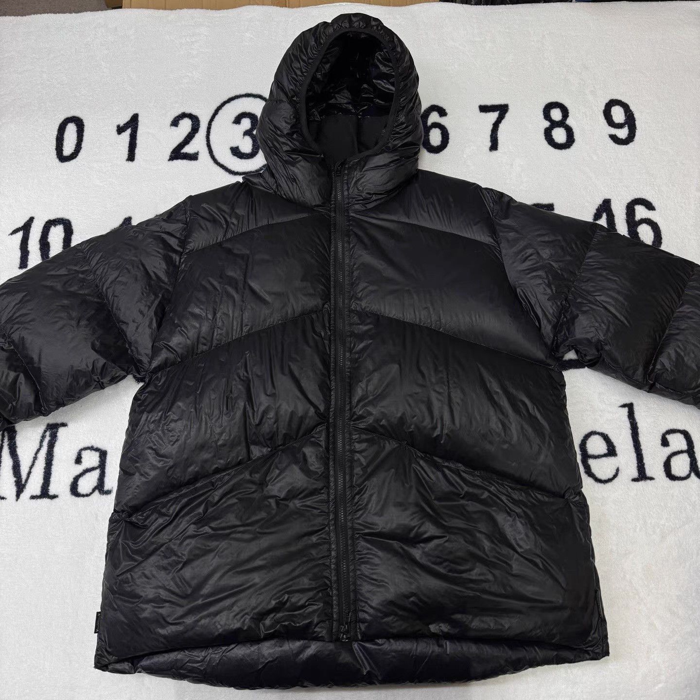 Mastermind Japan MMJ Black Skull Print Down Jacket Q10 Size US L / EU 52-54 / 3 - 1 Thumbnail