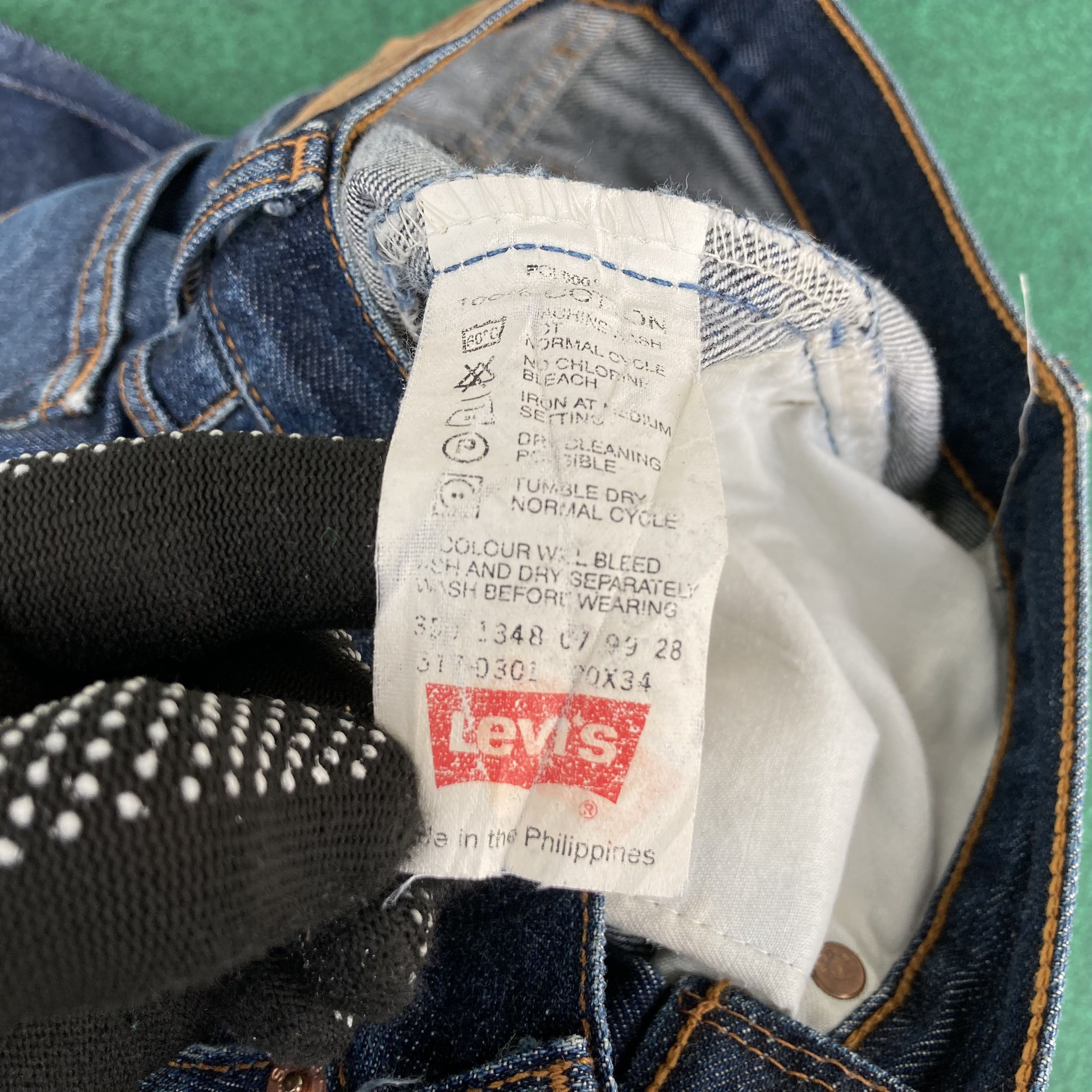 Levi's × Vintage Vtg Levis 517 Ripped Distressed Denim Bootcut Jeans Size US 28 / EU 44 - 4 Thumbnail