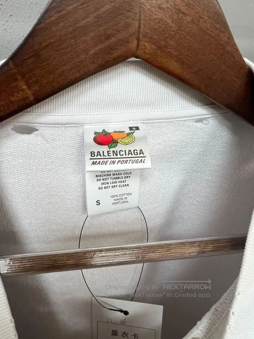Balenciaga balenciaga logo distress sweatshirt size medium. Size US M / EU 48-50 / 2 - 2 Thumbnail