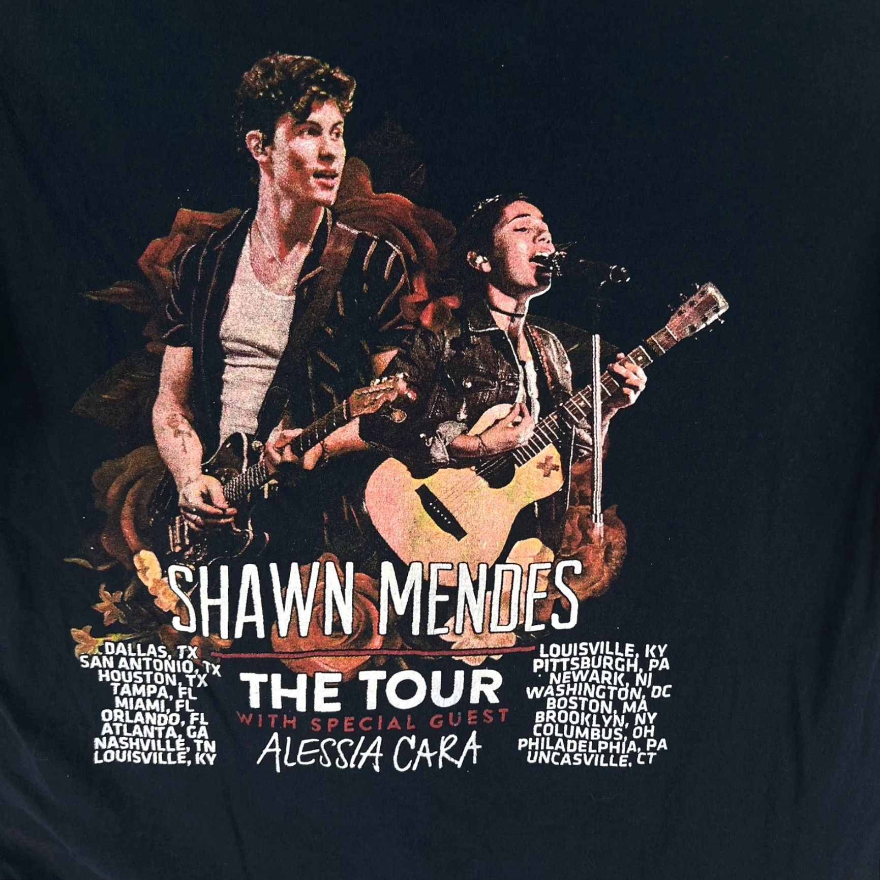 Vintage Shawn Mendes The Tour T Shirt Adult Size L Black Logo 90s Band Music Mens Tee Size US L / EU 52-54 / 3 - 5 Thumbnail