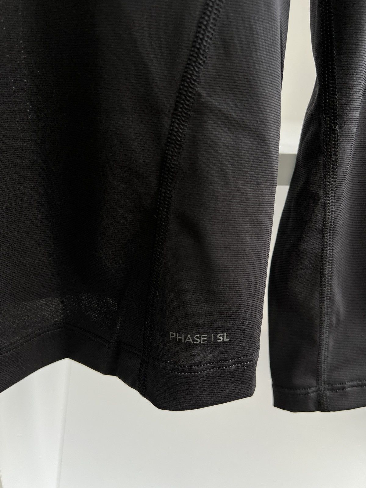 Arc'teryx × Vintage Vintage Arc’teryx Termo Black Long sleeve t-shirt Size US L / EU 52-54 / 3 - 16 Thumbnail