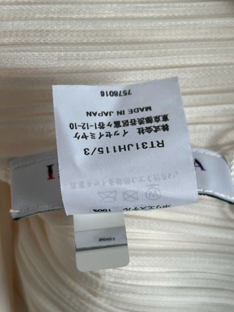 Issey Miyake Issey Miyake size:3 White pleated dress Size S / US 4 / IT 40 - 4 Thumbnail