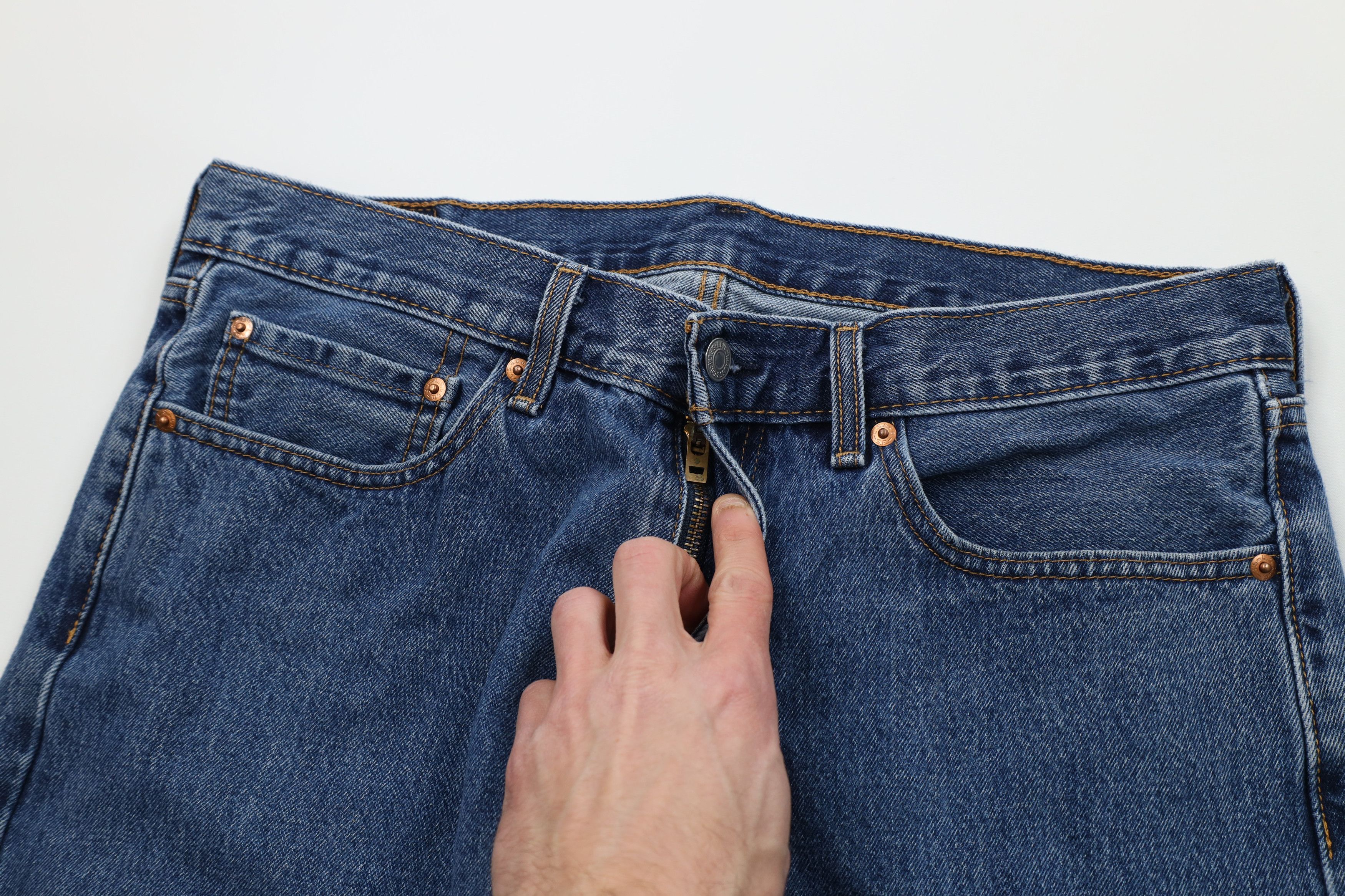 Levi's Vintage Y2K Levis 505 Fit Straight Leg Denim Jeans Blue Size US 36 / EU 52 - 7 Thumbnail