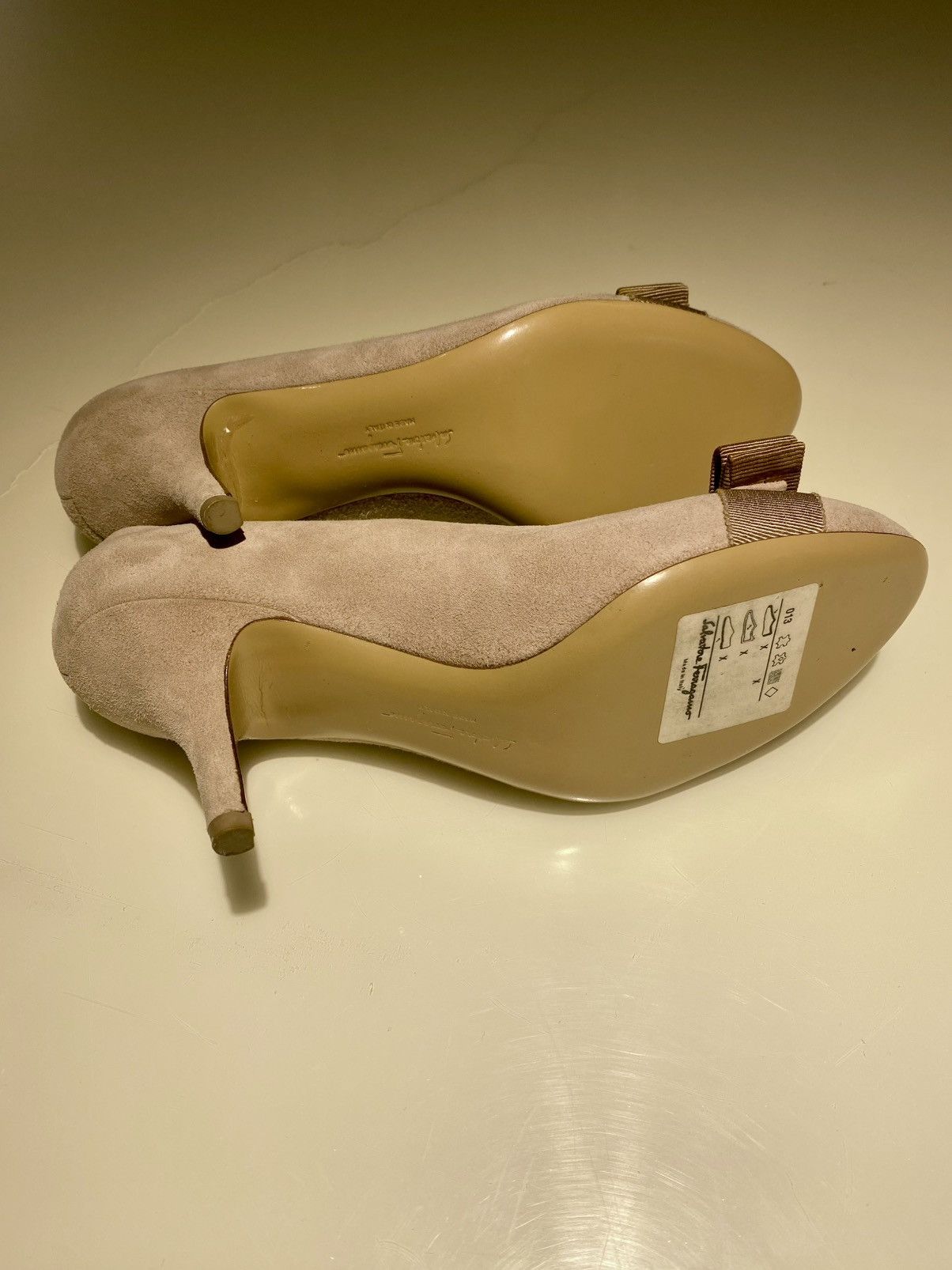 Salvatore Ferragamo Salvatore Ferragamo Vara Bow Peep Toe Hells Size5.5 Size US 5.5 / IT 35.5 - 8 Thumbnail