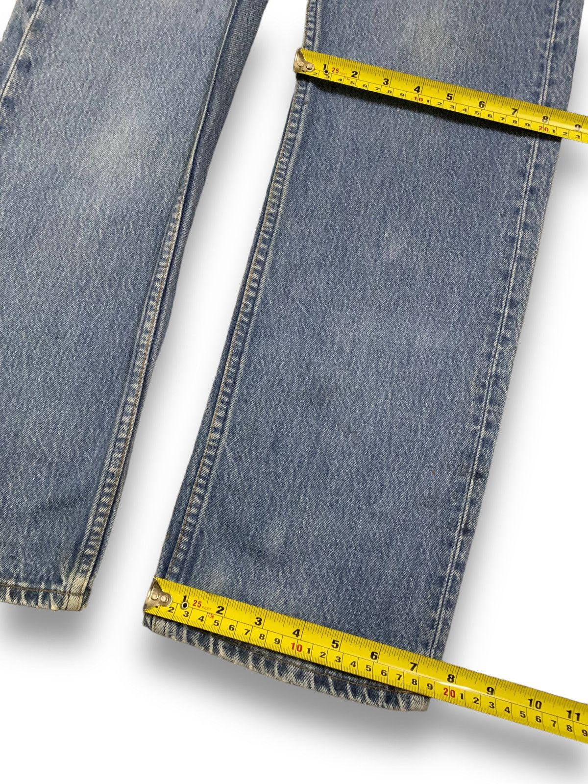 Levi's Vintage 90s Levis 501 Button Fly Faded Jeans Made in USA Size US 30 / EU 46 - 16 Thumbnail