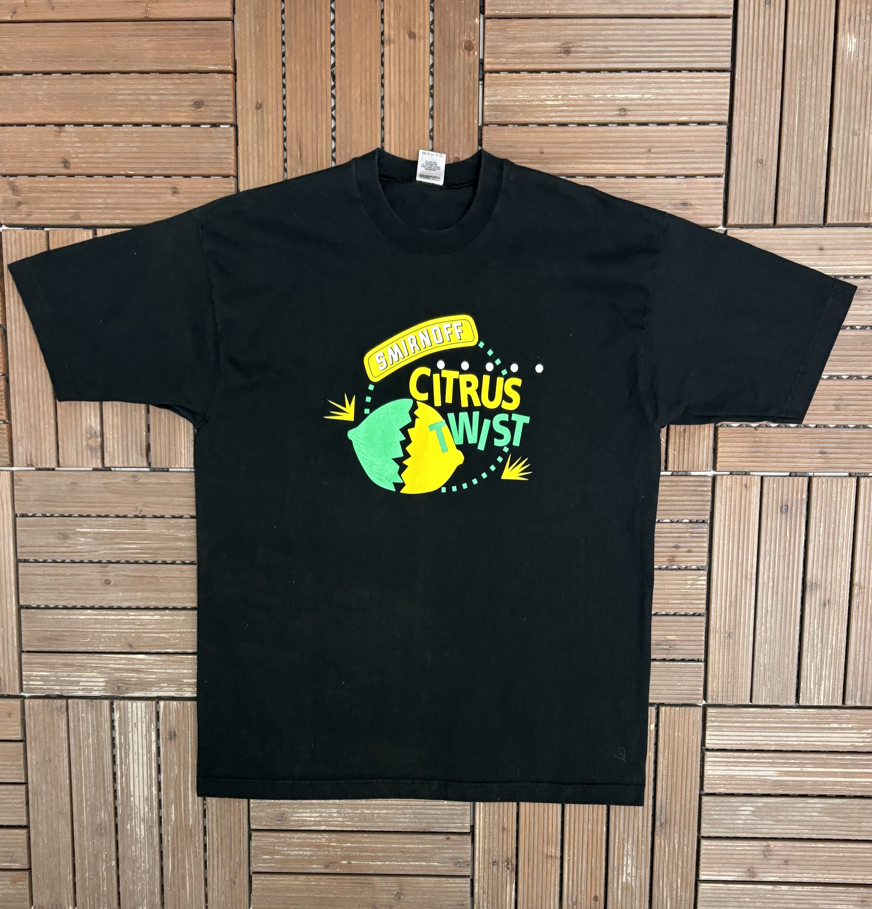 Vintage Smirnoff Citrus Twist Vintage Black T-Shirt Tee Size US XL / EU 56 / 4 - 1 Thumbnail