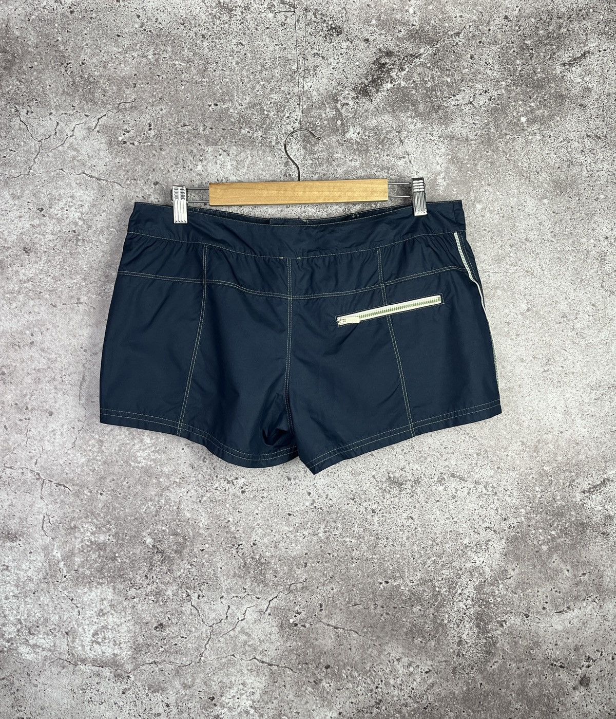 Fendi Fendi Swim Shorts Size 46 Navy FF Monogram Trim Vintage 🇮🇹 Size US 30 / EU 46 - 4 Thumbnail