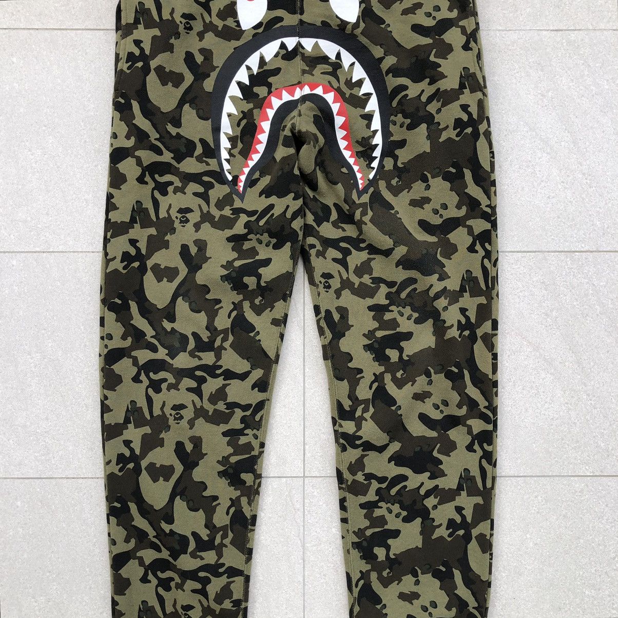 Bape Desert Camo Shark Sweat Pants Size US 36 / EU 52 - 3 Thumbnail