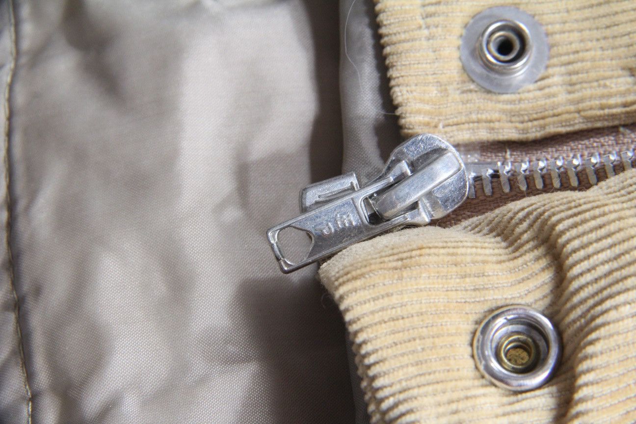 Valentino Valentino Corduroy Luxury Vintage Gilet Vest Jacket Beige XL Size US XXL / EU 58 / 5 - 7 Thumbnail