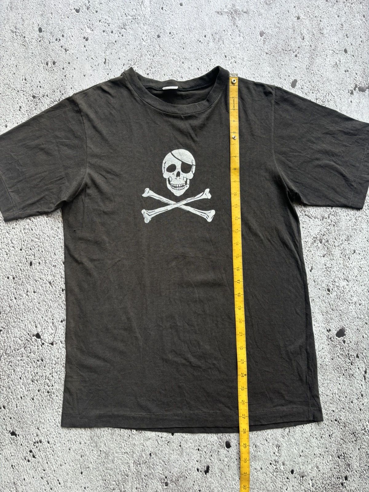 Vintage Vintage 90's Skull faded tshirt Size US L / EU 52-54 / 3 - 8 Thumbnail