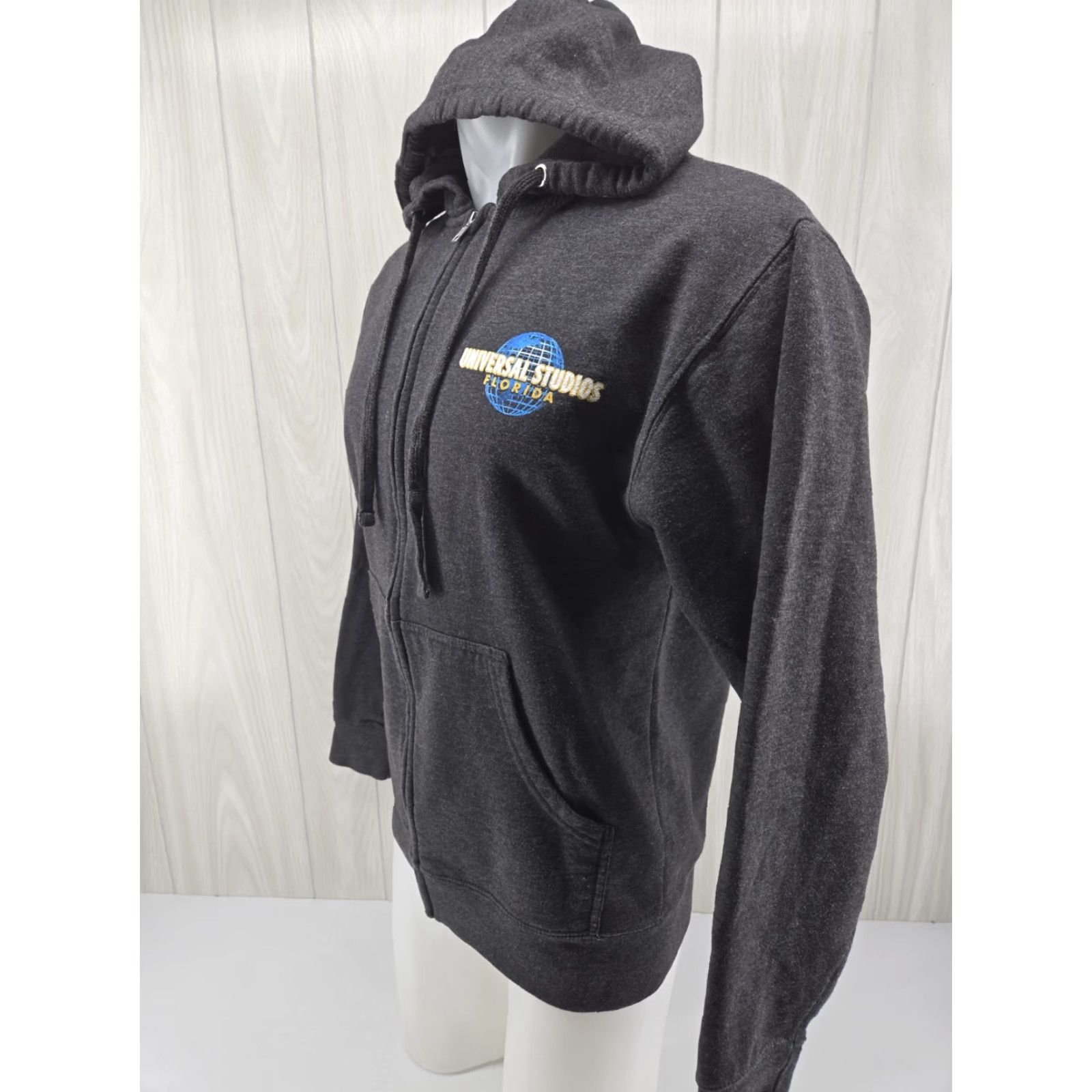 Vintage VINTAGE Universal Studios Florida Gray Mens MEDIUM Zip Logo Hoodie Jacket Sweatshirt Size US M / EU 48-50 / 2 - 4 Thumbnail