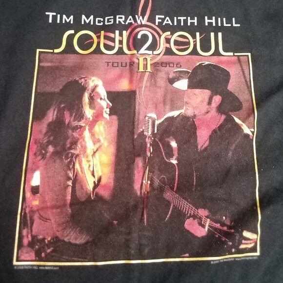 Band Tees Vintage Faith Hill Tim McGraw Soul 2 Soul Tour 2 '06 T-Shirt Size US XL / EU 56 / 4 - 1 Thumbnail