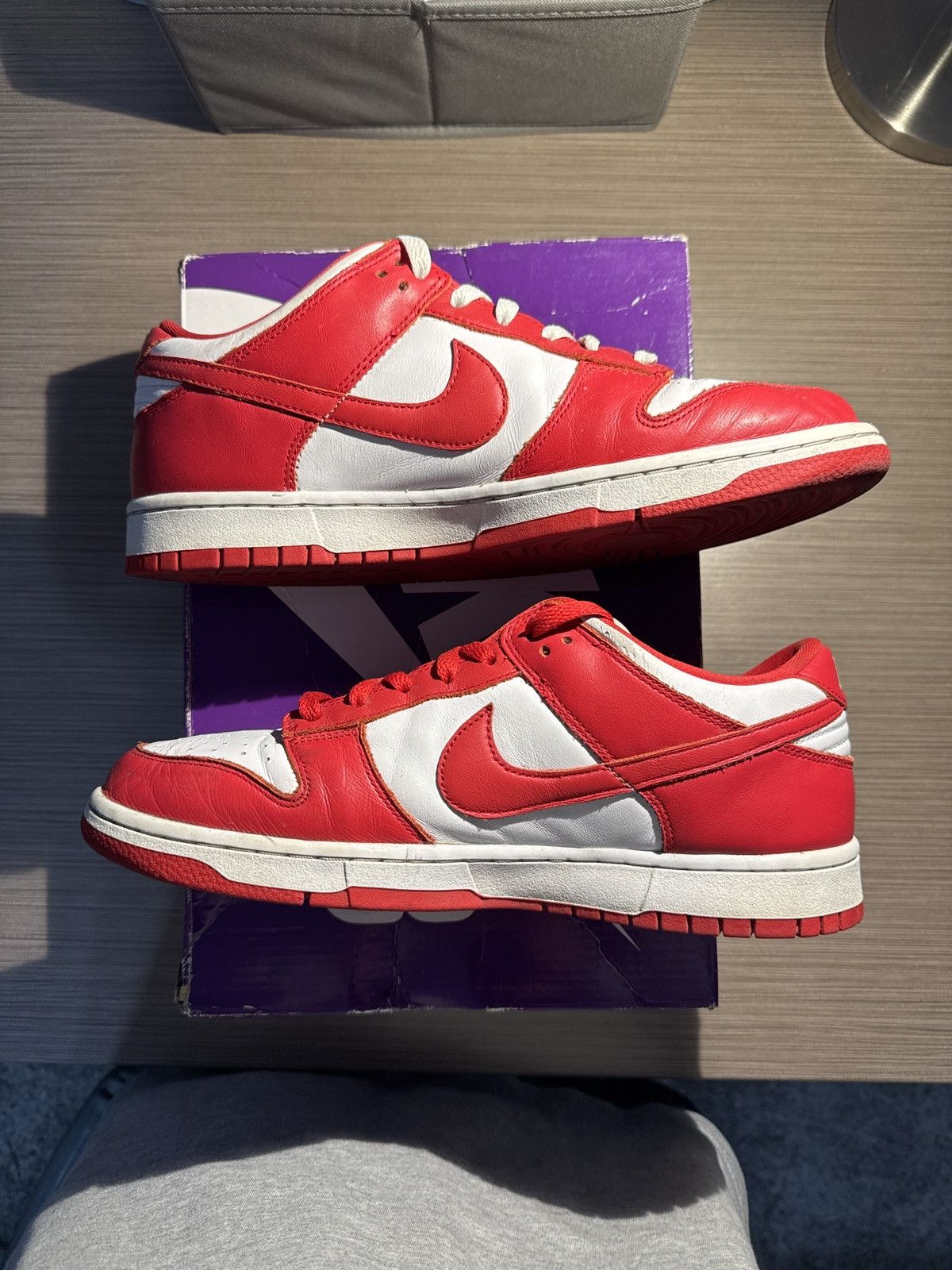 Nike Nike Dunk Low Top University Red Size US 9.5 / EU 42-43 - 2 Thumbnail