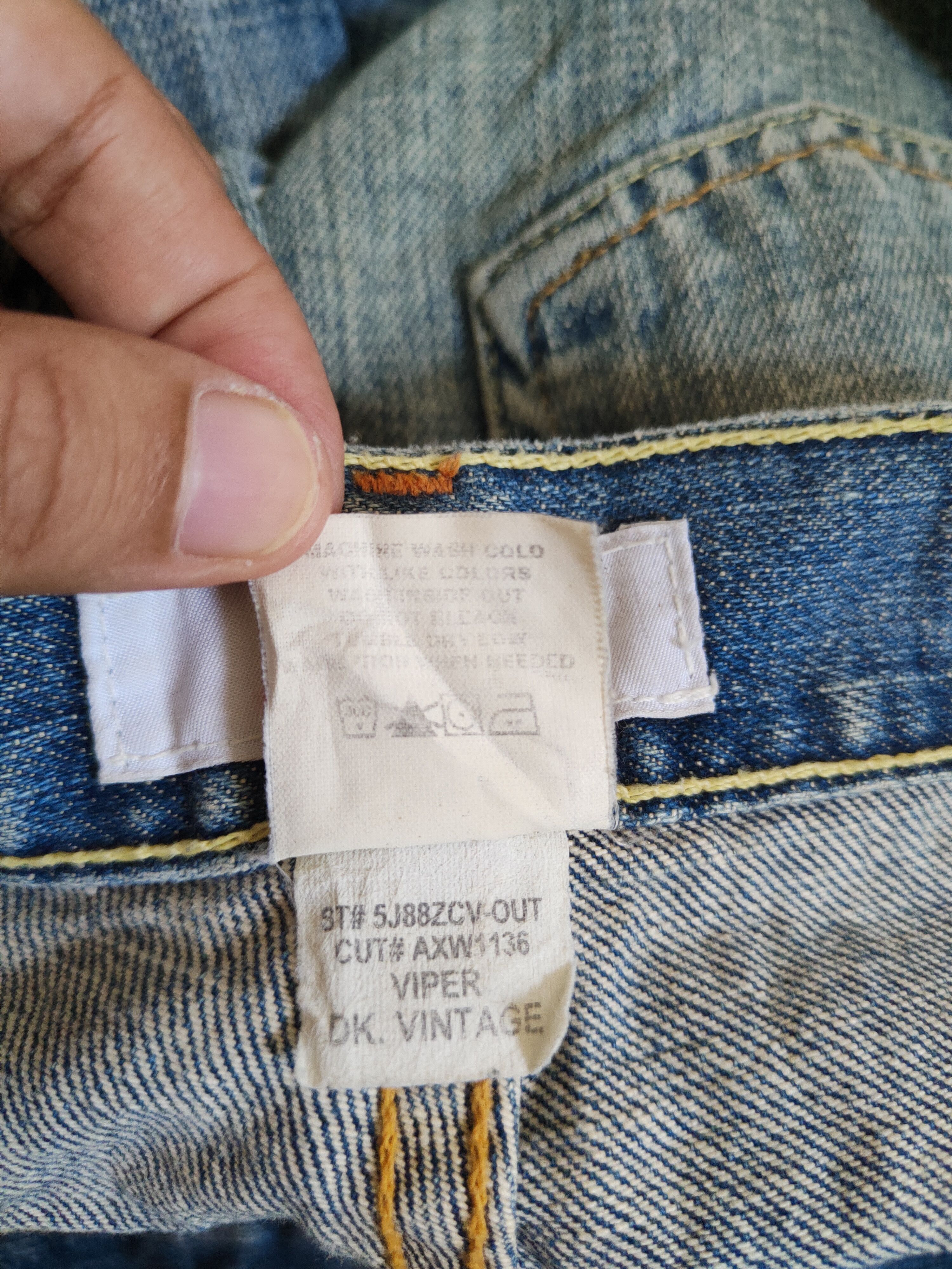 Armani Exchange Vintage Armani Exchange Distressed Denim jean pants N#S37 Size US 28 / EU 44 - 13 Thumbnail