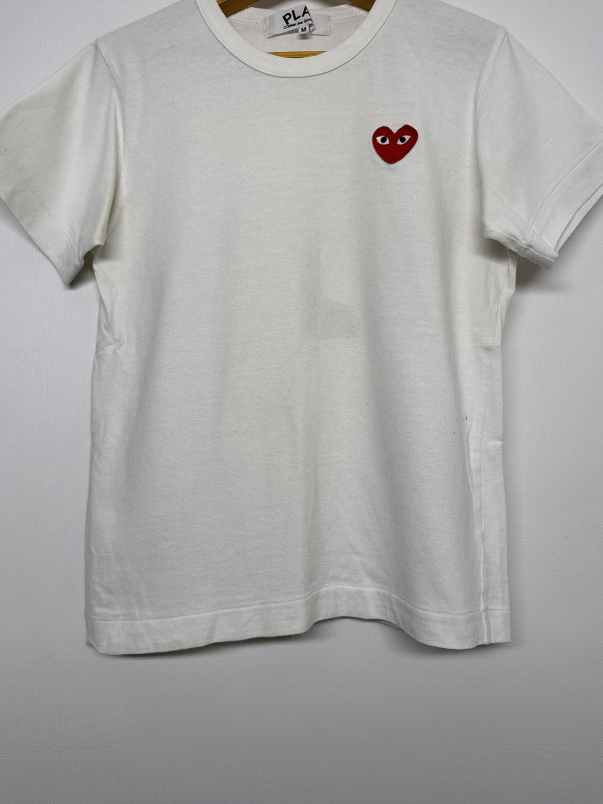 Comme des Garcons Comme des Garcons Play Logo Luxury T Shirt Size US M / EU 48-50 / 2 - 7 Thumbnail