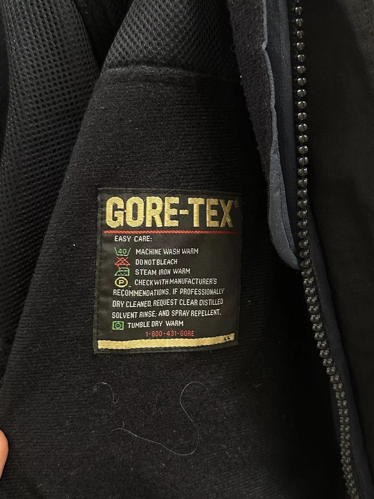 The North Face × Vintage Vintage The North Face Jacket 2 in 1 Gore Tex Hiking Mens Size US L / EU 52-54 / 3 - 8 Thumbnail