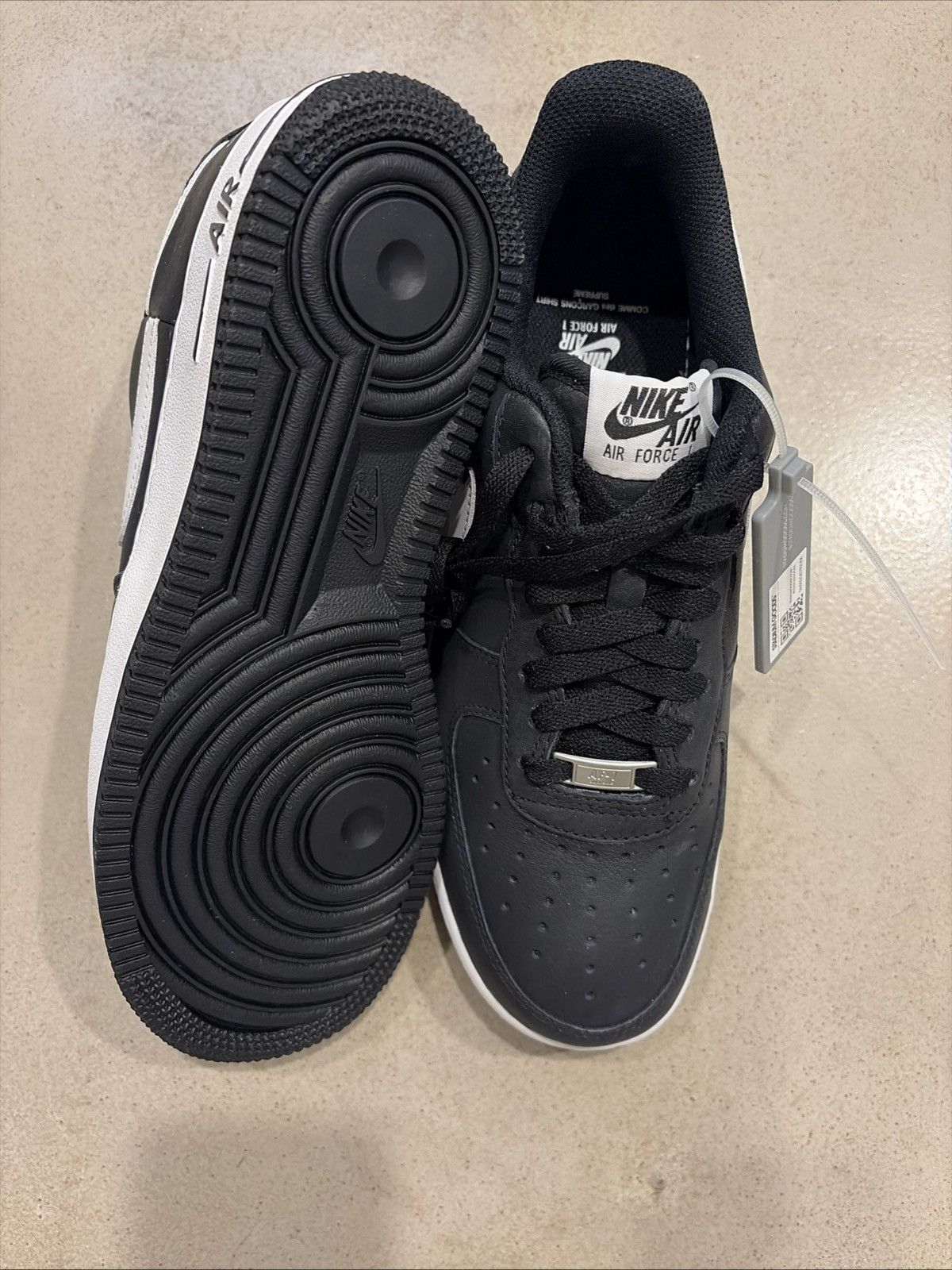 Comme des Garcons SHIRT × Nike × Supreme Nike Air Force 1 Supreme CDG Split Swoosh Size US 7 / EU 40 - 3 Thumbnail
