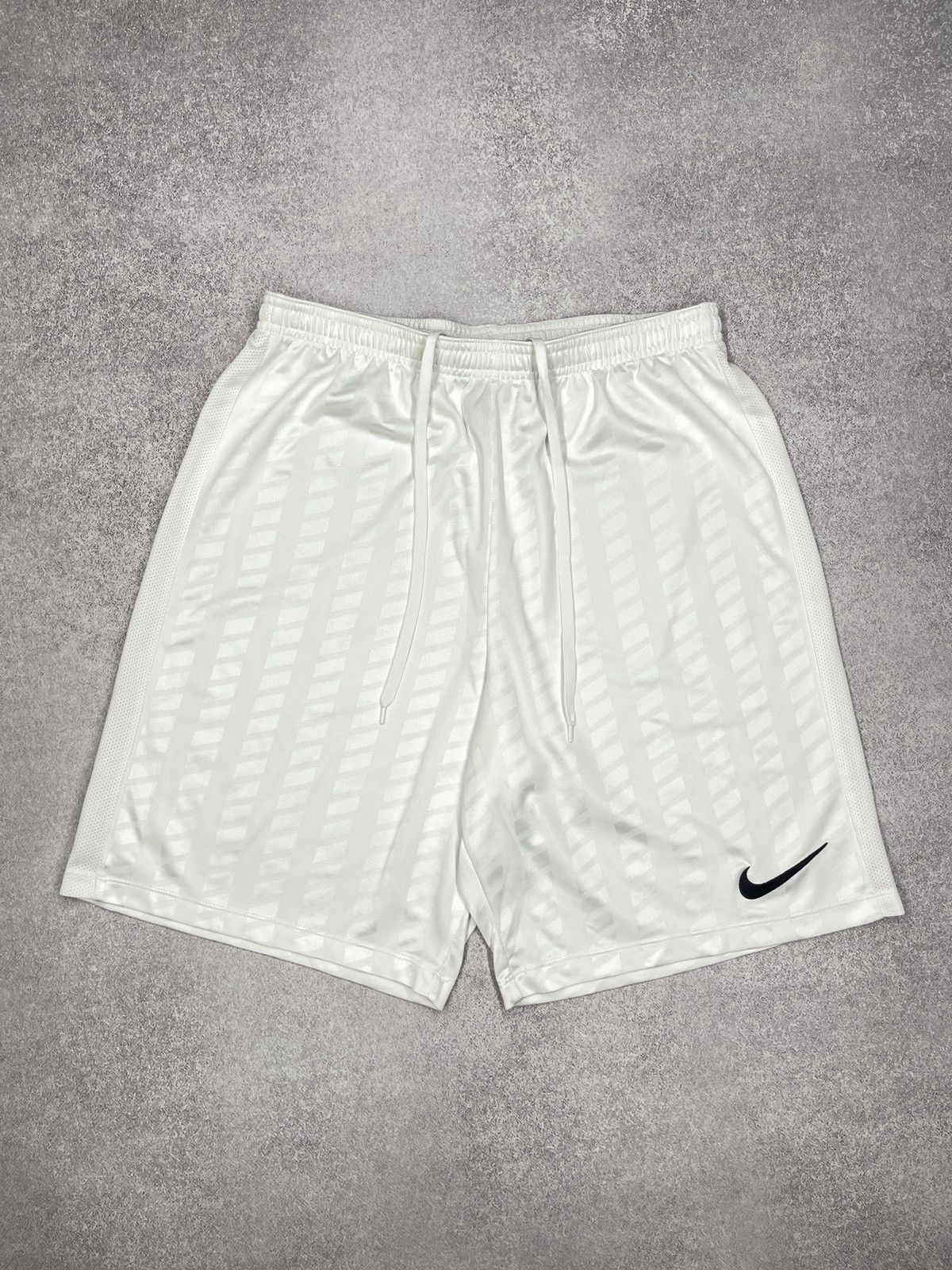 Nike Mens Nike Academy Football Shorts White Drill Y2K TECH ACG Size US 34 / EU 50 - 2 Thumbnail
