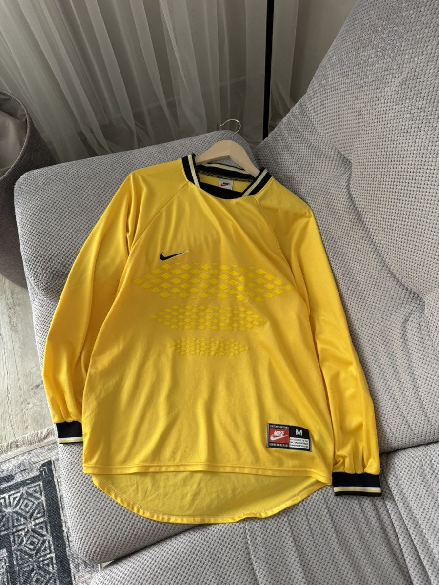 Nike Nike Vintage Soccer UK Blockcore Yellow Longsleeve Jersey Size US L / EU 52-54 / 3 - 11 Thumbnail