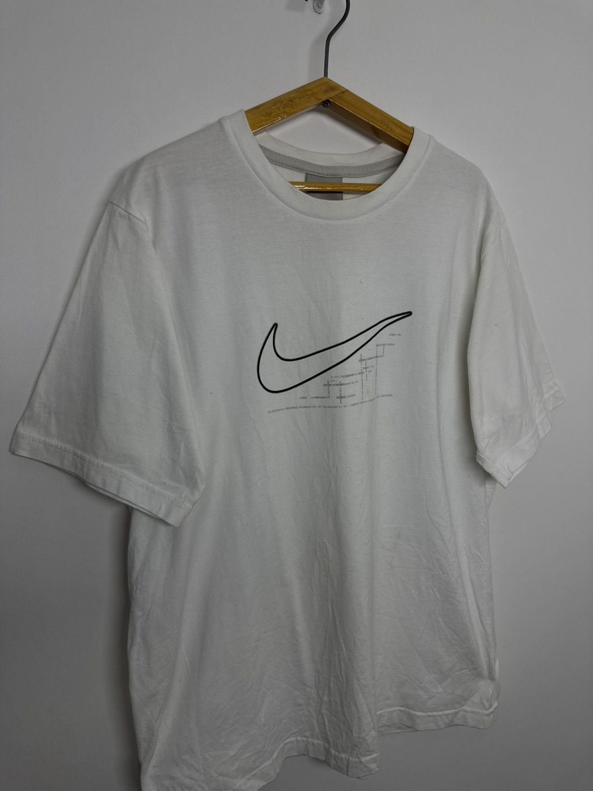 Nike Vintage Y2k Nike Big Swoosh T-Shirt Size US L / EU 52-54 / 3 - 4 Thumbnail