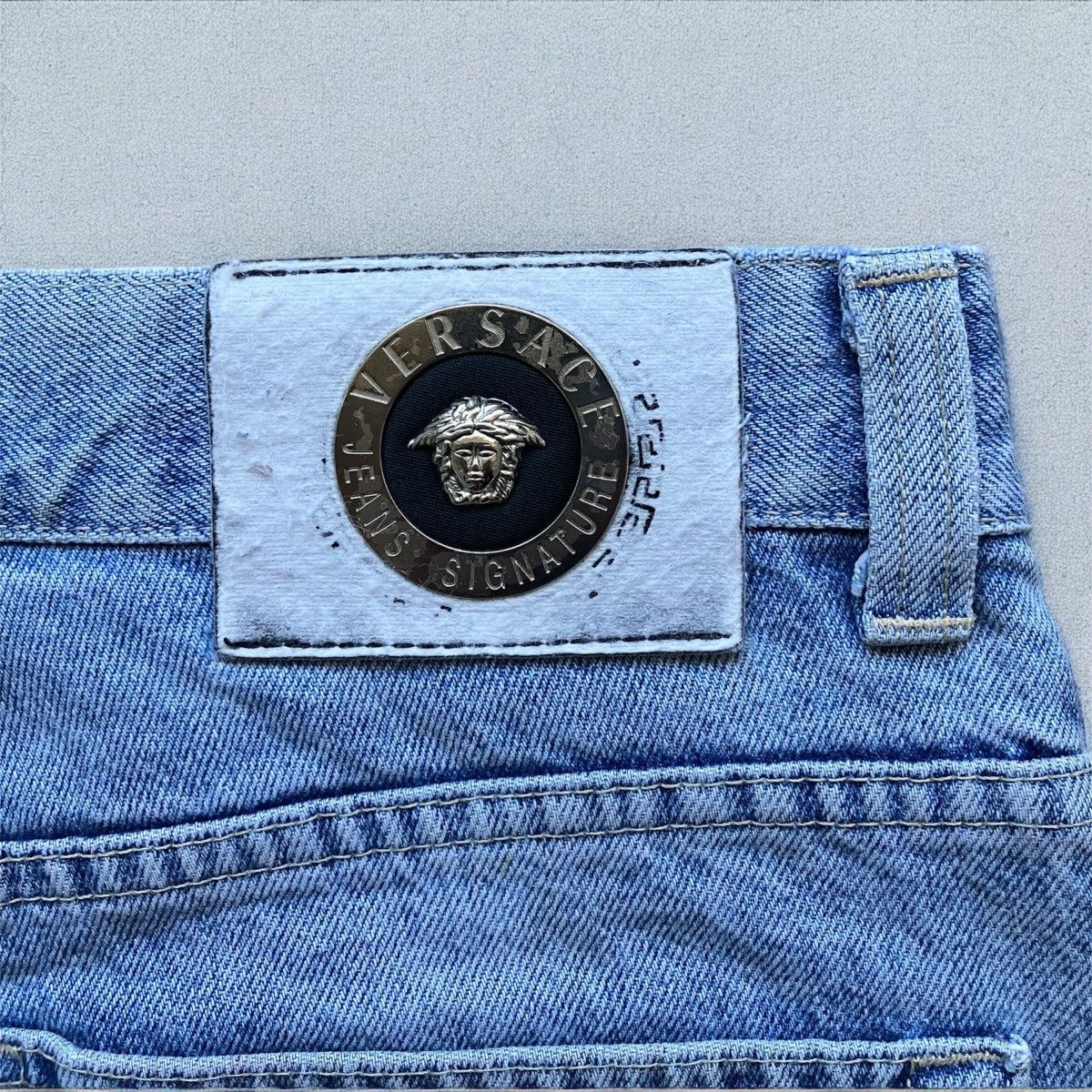 Versace Vintage 90s Versace Denim Blue wash Jeans 31 VTG rare Size US 31 - 7 Thumbnail