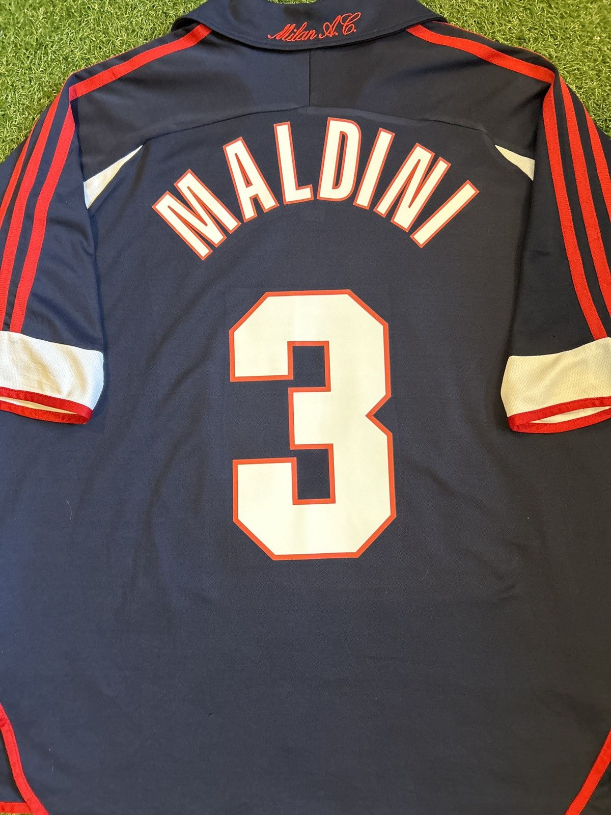 Adidas × Vintage 99/00 AC Milan Centenary Maldini Third Shirt Size US L / EU 52-54 / 3 - 1 Thumbnail