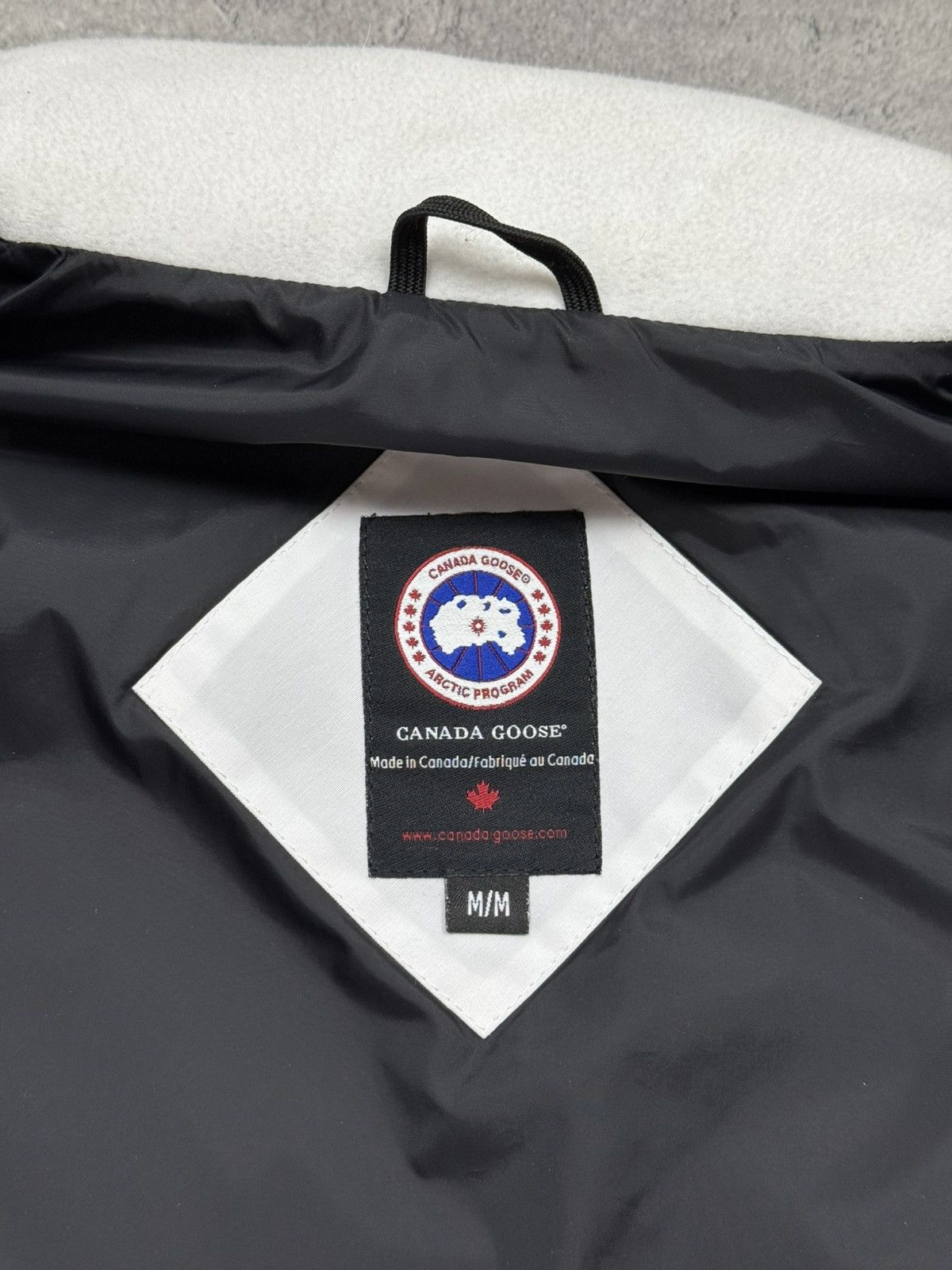 Canada Goose Streetwear Canada Goose Vest Limited Edition White Logo 00s Size US M / EU 48-50 / 2 - 5 Thumbnail