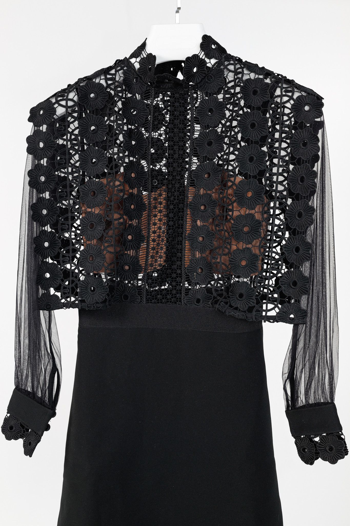 Self-Portrait Self-Portrait SS/16 Balloon-Sleeve Lace A-Line Mini Dress Size S / US 4 / IT 40 - 3 Thumbnail