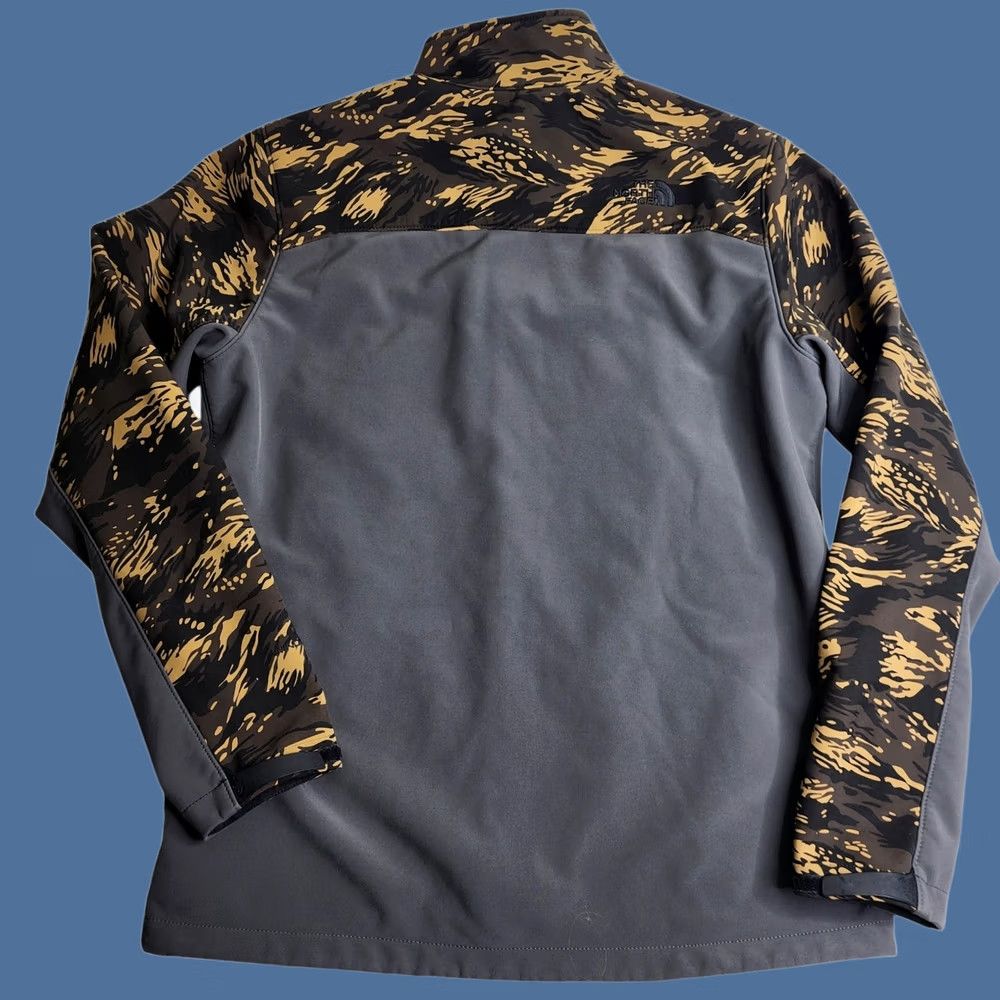 The North Face The North Face Camouflage Softshell Windwall Jacket Mens Large Brown Gray Size US L / EU 52-54 / 3 - 1 Thumbnail