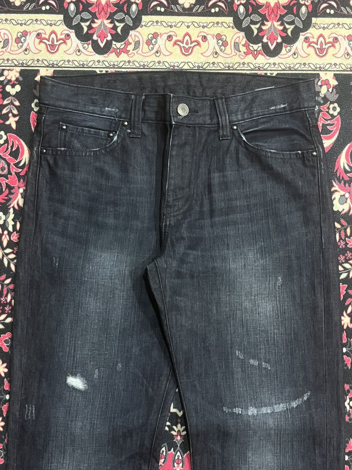 Uniqlo Vintage Uniqlo UJ Dark Washed Distressed Straight Leg Jeans Size US 33 - 4 Thumbnail