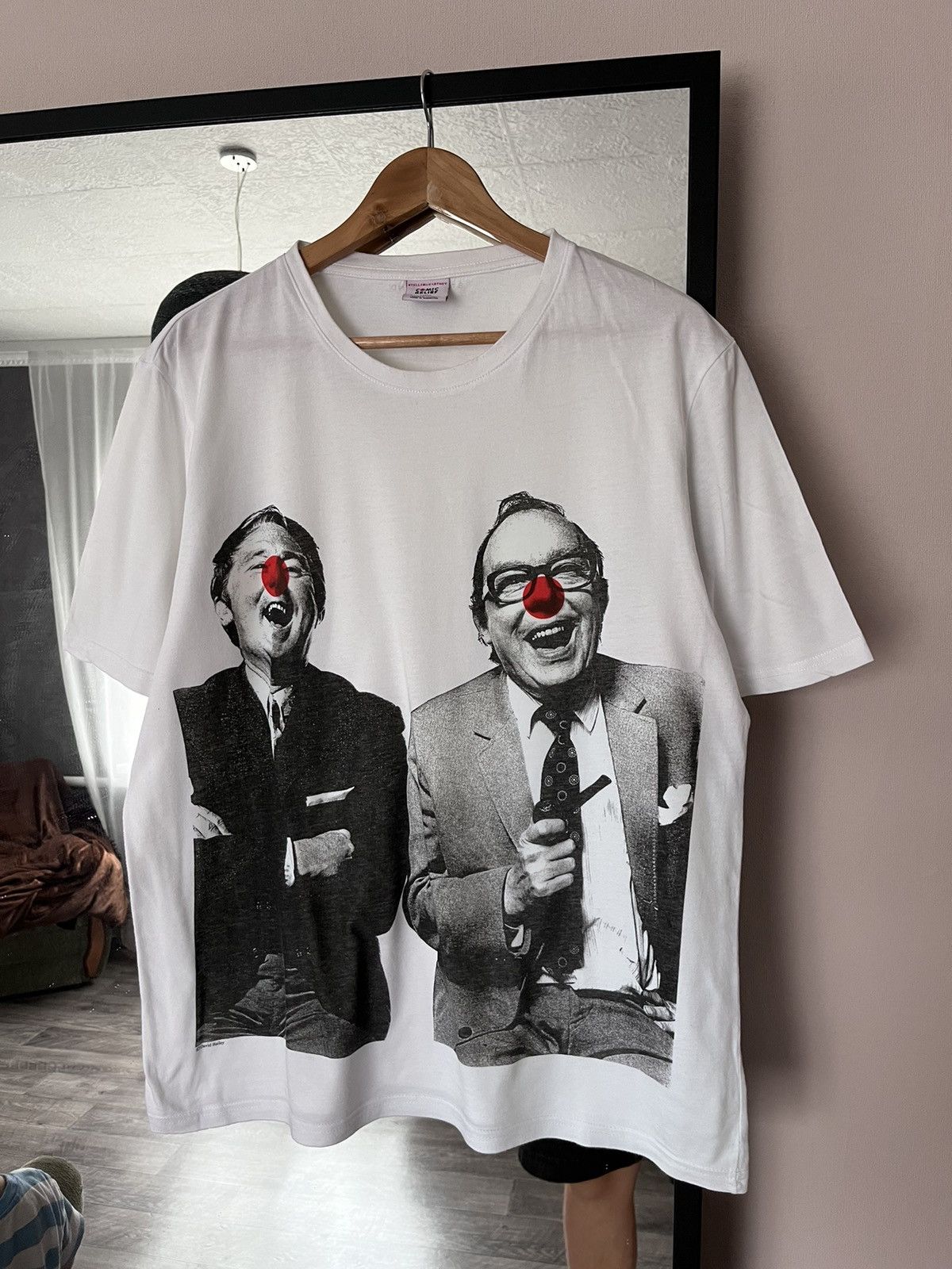 Vintage Comic Relief Stella McCartney David Bailey White Tee Size US L / EU 52-54 / 3 - 1 Thumbnail