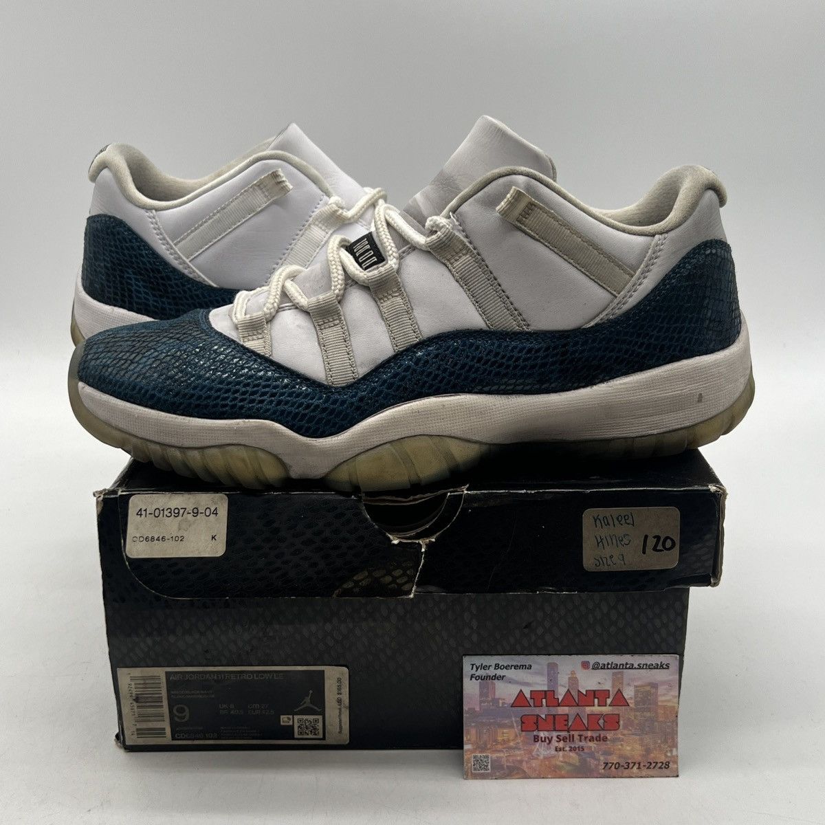 Jordan Brand Air Jordan 11 Low navy snakeskin Size US 9 / EU 42 - 1 Thumbnail