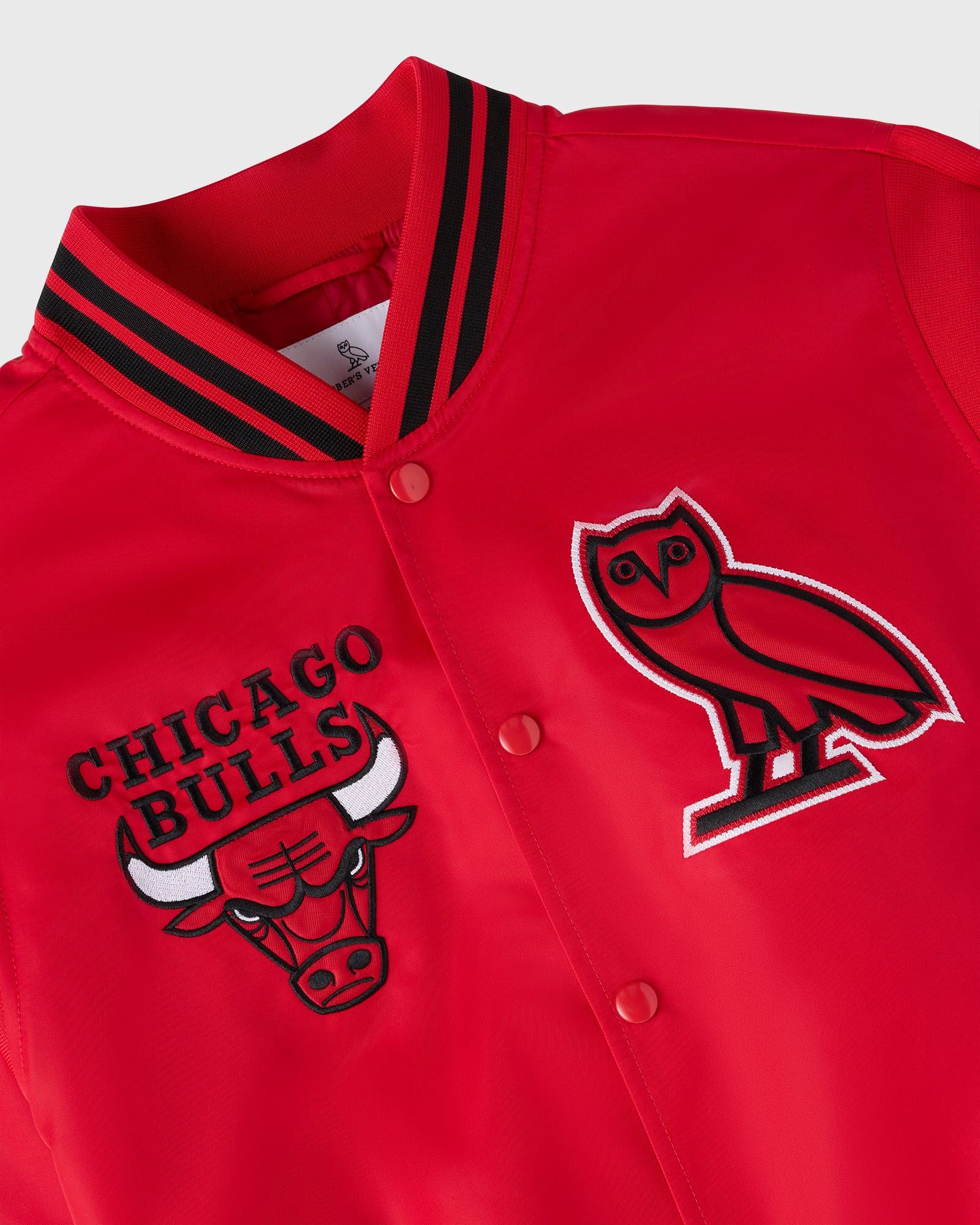 Drake OVO x NBA x CHICAGO BULLS SATIN VARSITY JACKET Size US XXL / EU 58 / 5 - 7 Thumbnail