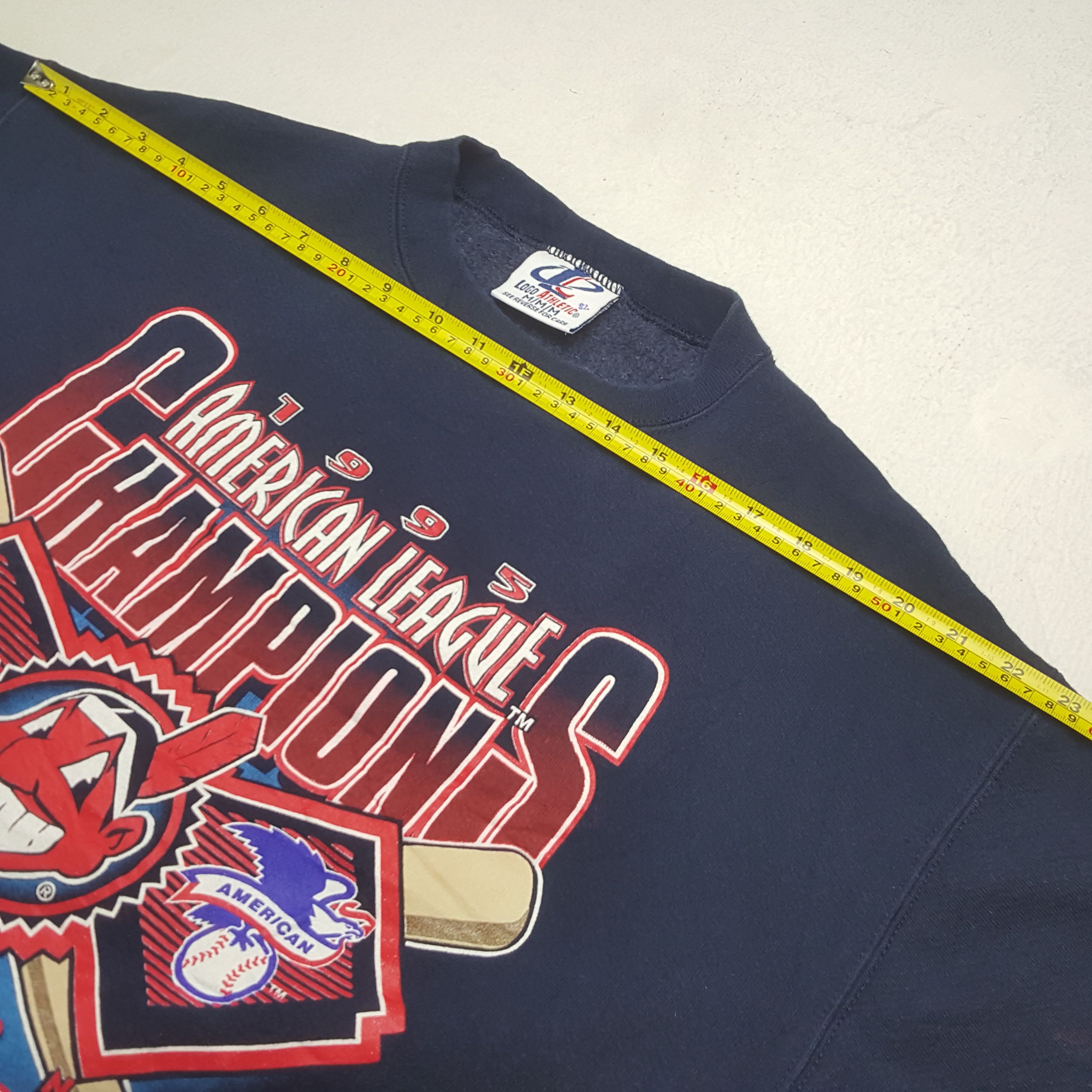 MLB Vintage Cleveland Indians League 90s Baseball Sweatshirt RR6 Size US L / EU 52-54 / 3 - 5 Thumbnail