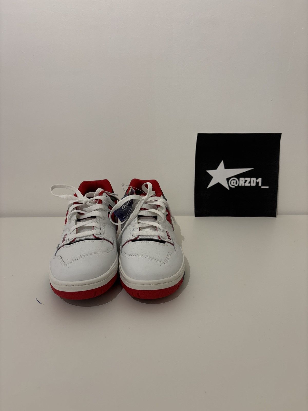 New Balance New Balance 550 White / Red - US 9 Size US 9 / EU 42 - 2 Thumbnail