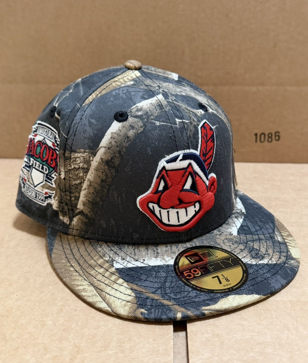 New Era Cleveland Indians Chief Wahoo x Real Tree x Lids 7 1/8 Size ONE SIZE - 1 Thumbnail